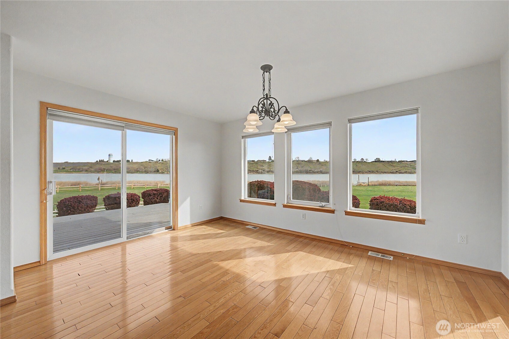 3103 Ne Meadowlark Lane Property Photo 21