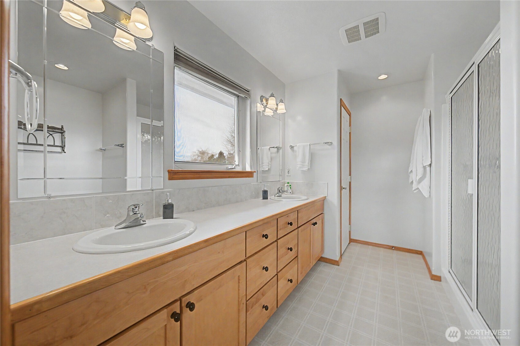 3103 Ne Meadowlark Lane Property Photo 24