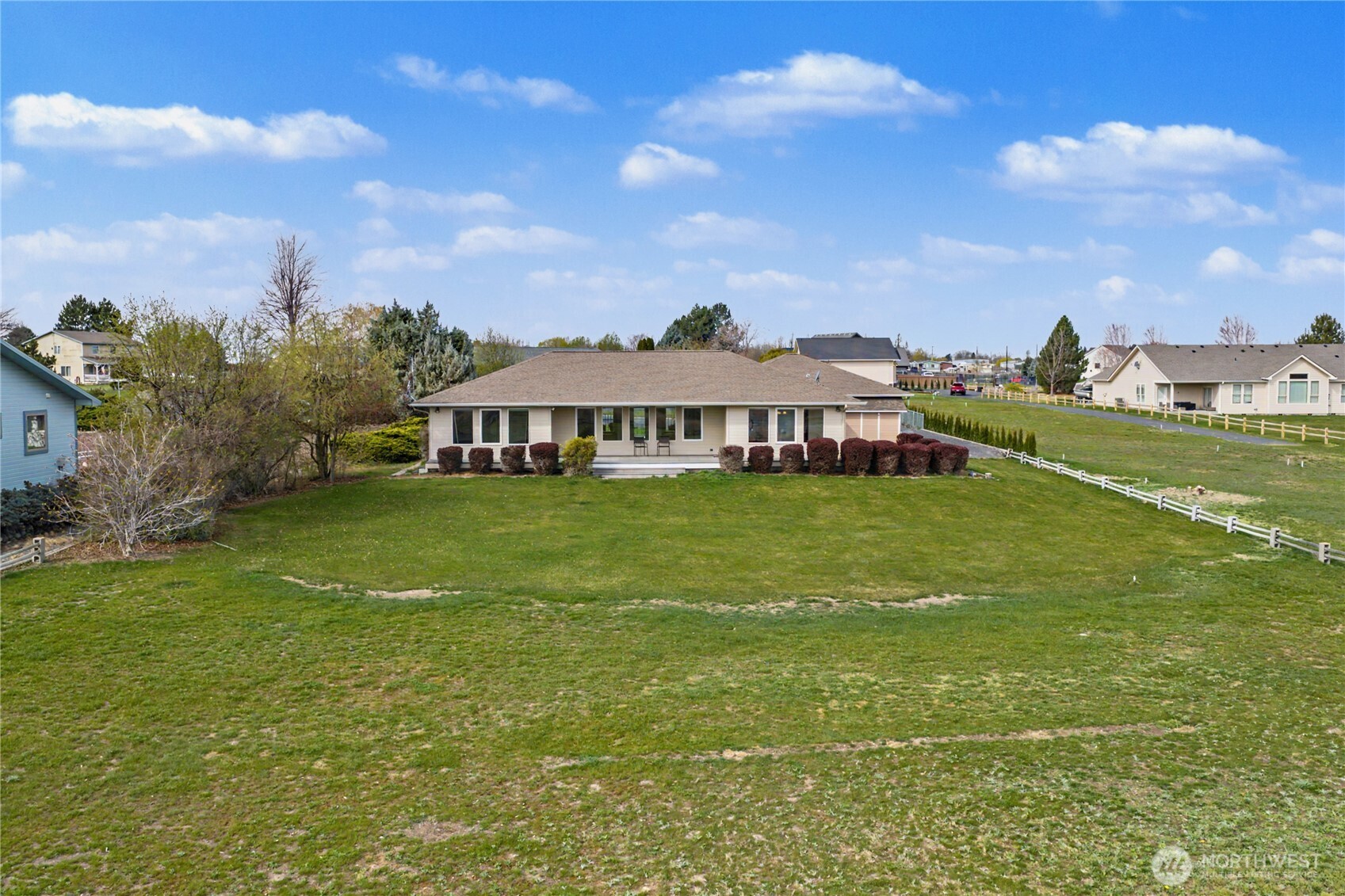 3103 Ne Meadowlark Lane Property Photo 36