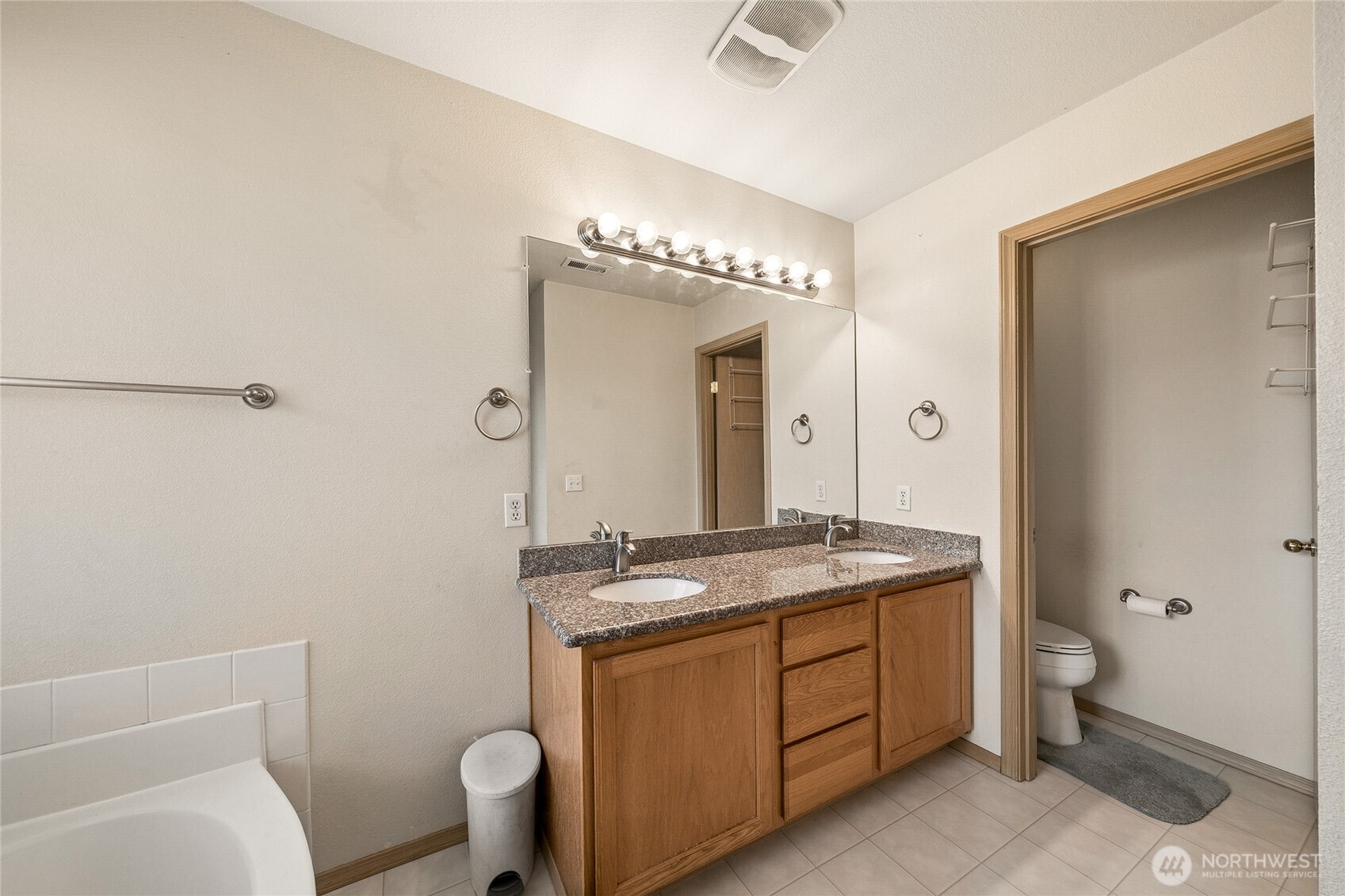 16425 39th Avenue Property Photo 19