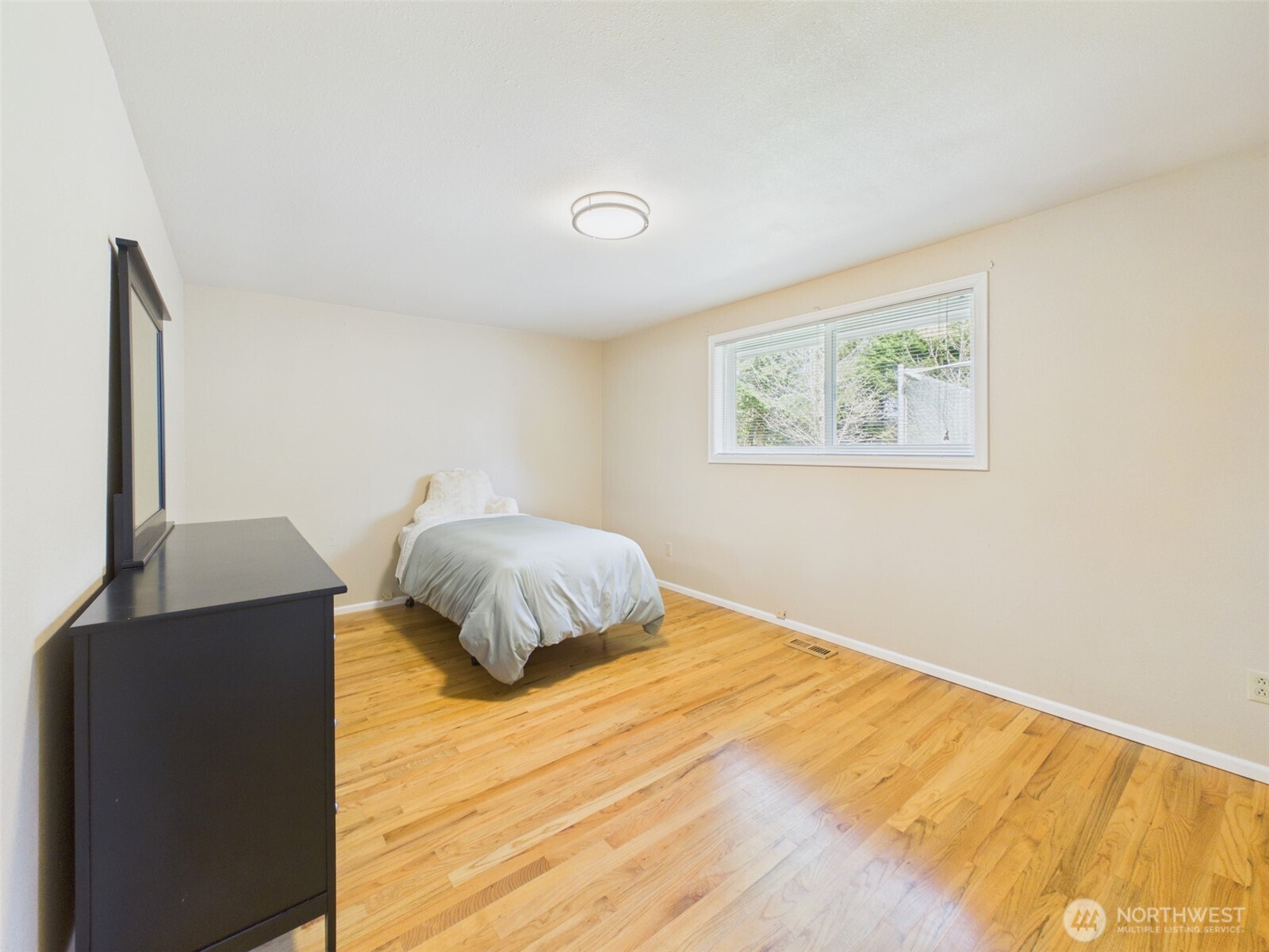 3211 70th Avenue Property Photo 27