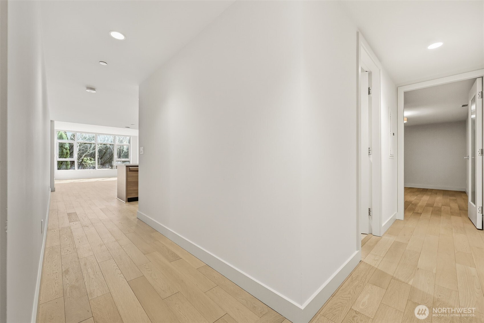 583 Battery Street 715n Property Photo 7