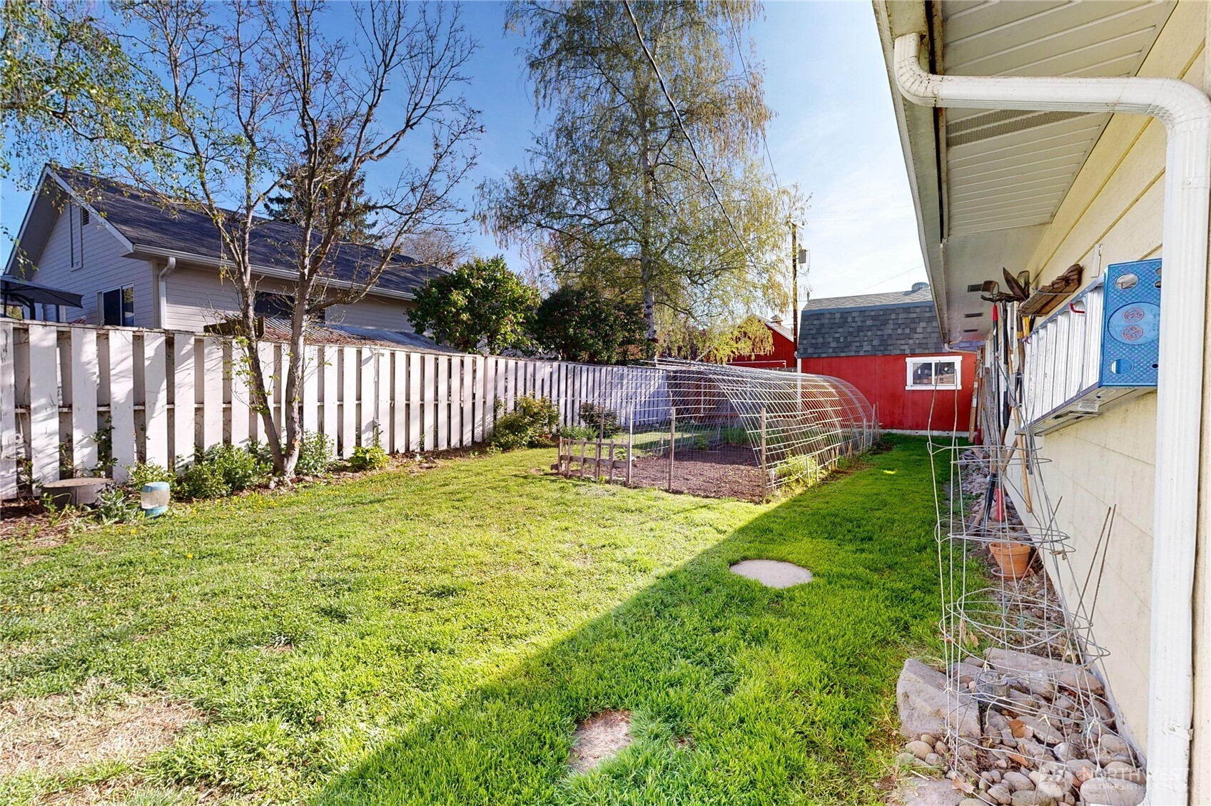 821 E Chestnut Street Property Photo 37