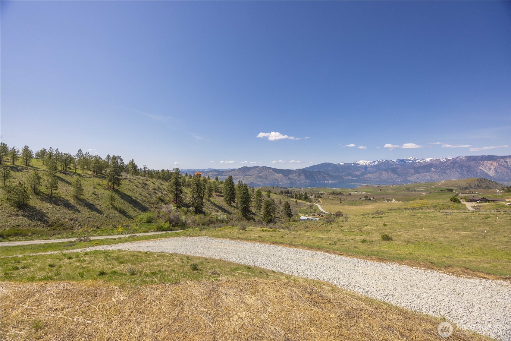 139 Mountain Ridge Lane Property Photo 4