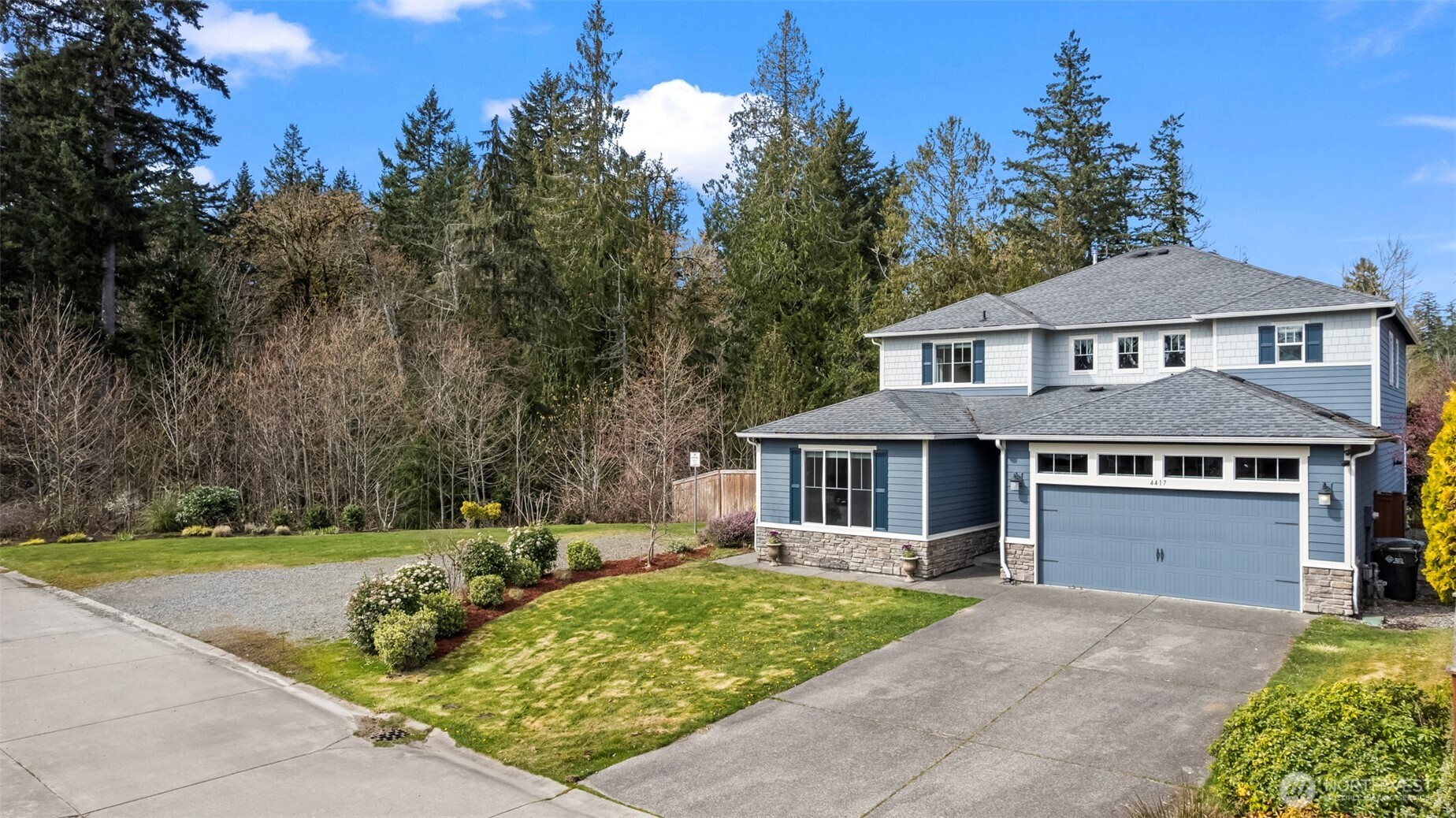 4417 Sentinel Court Property Photo 3
