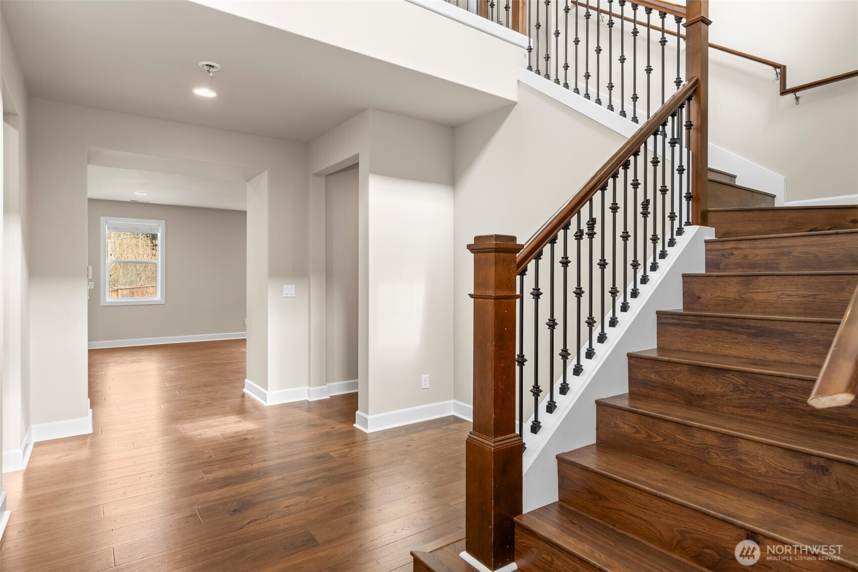 4417 Sentinel Court Property Photo 4