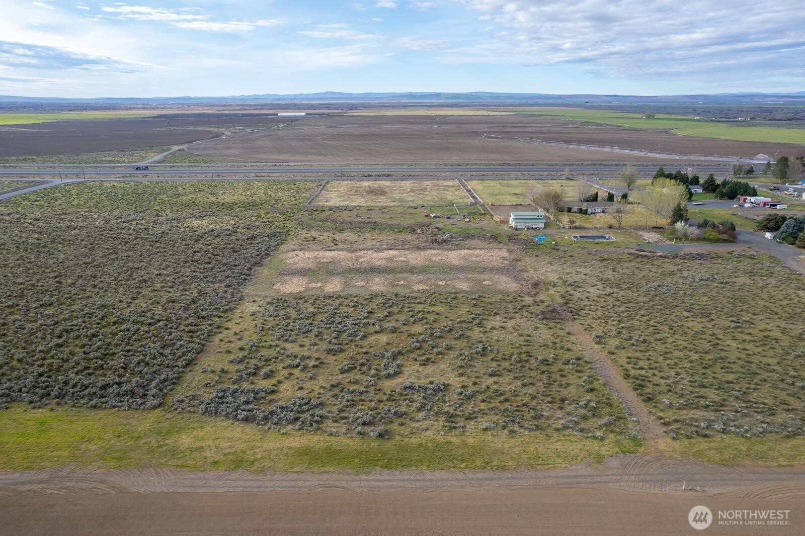 5200 Nw N Frontage Road Property Photo 3