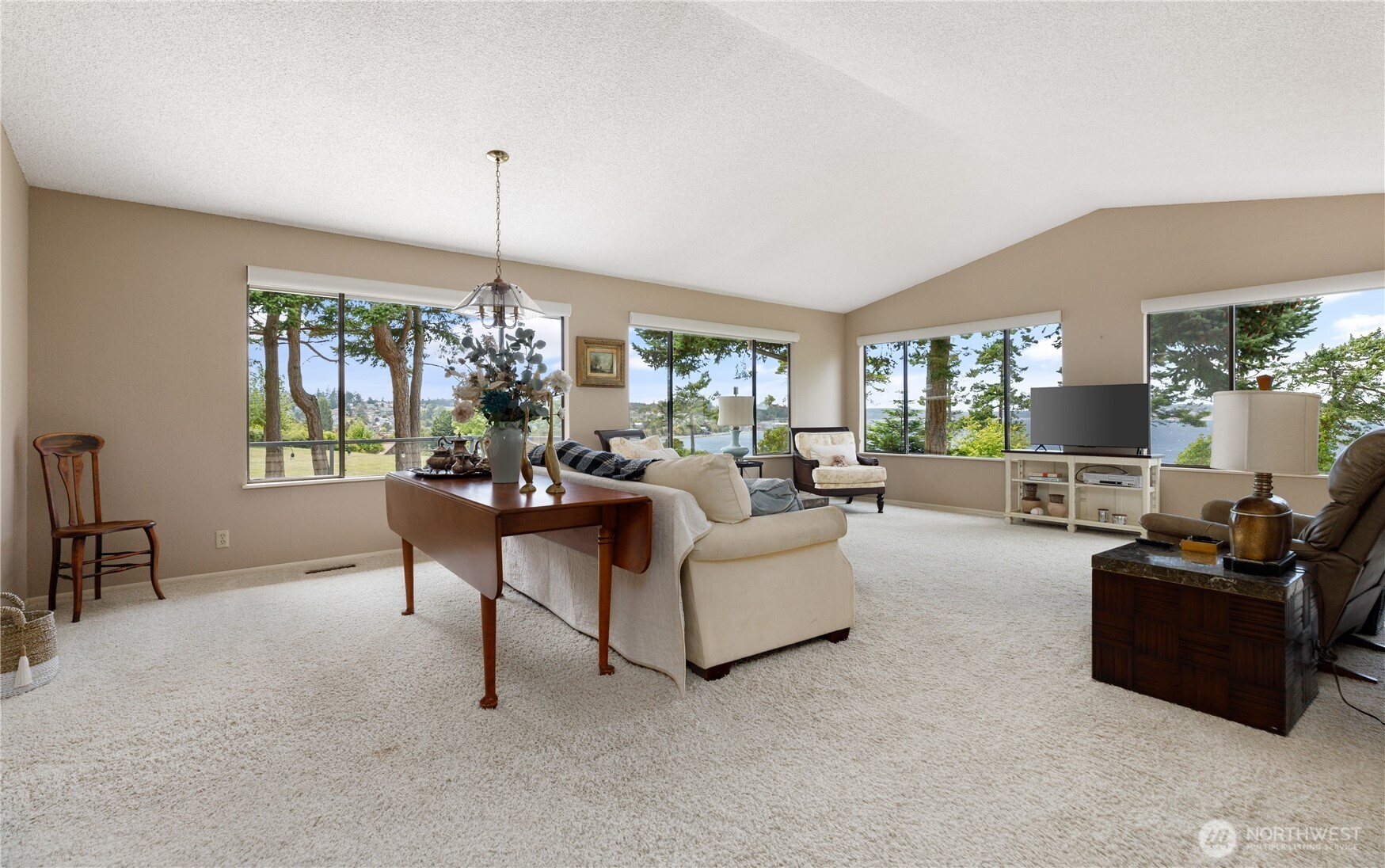 1204 Leisure Street Property Photo 11