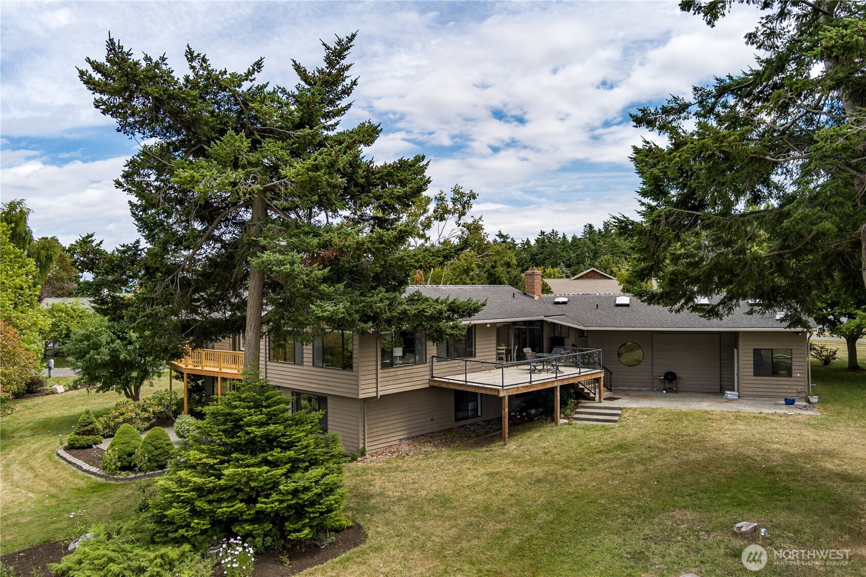 1204 Leisure Street Property Photo 33