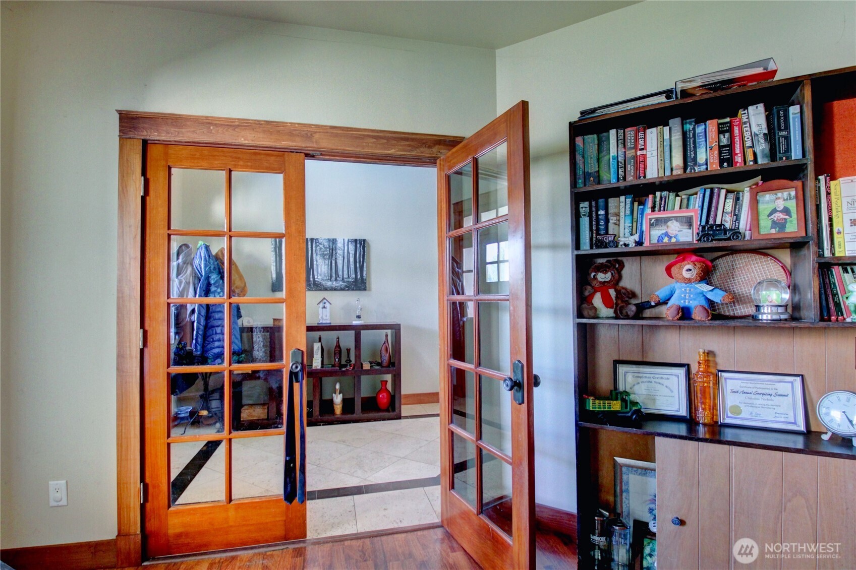 4435 Castlerock Drive Property Photo 5