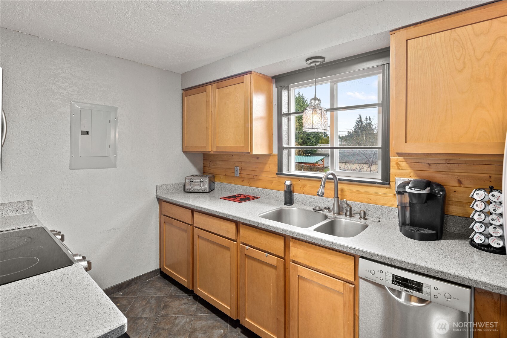 700 Ford Avenue 17 Property Photo 14