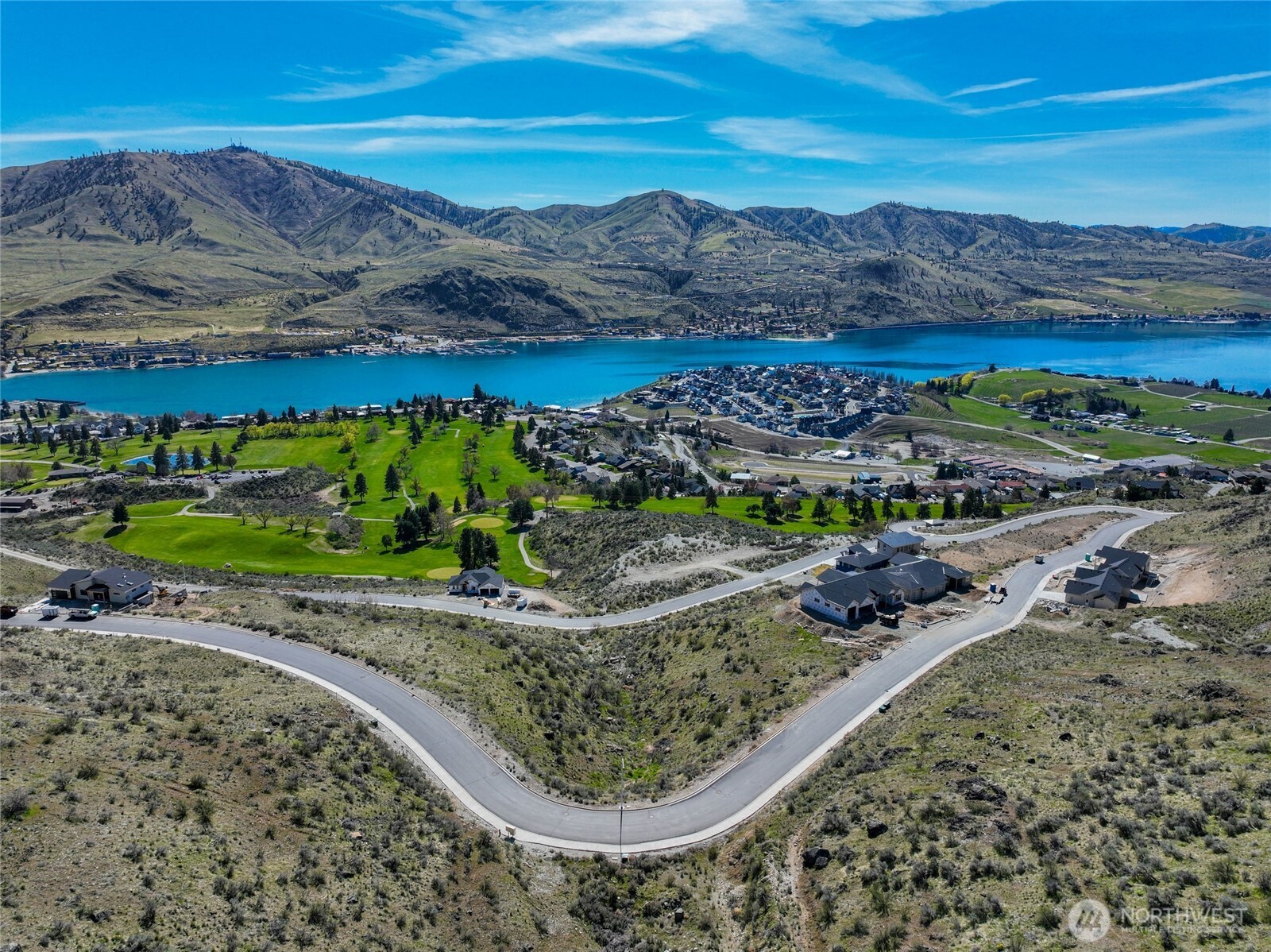 905 & 909 Long Drive Property Photo 1