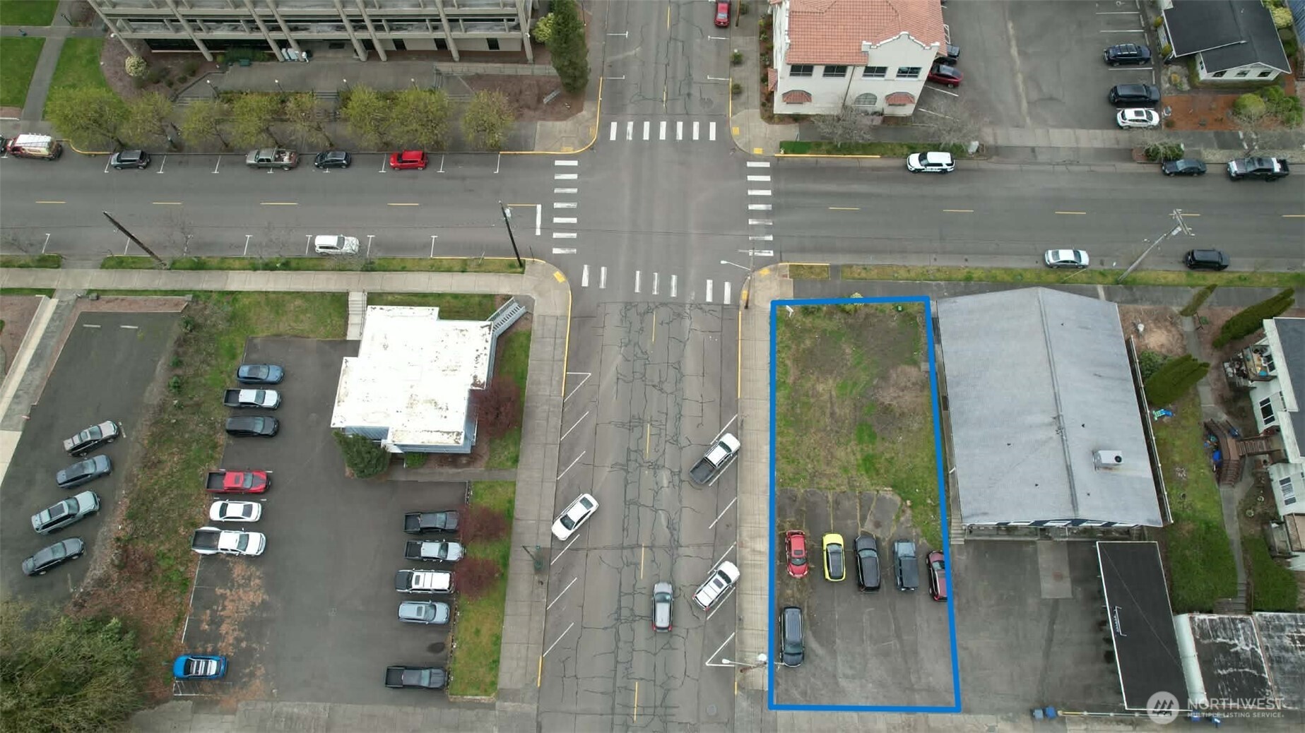 101 E Broadway Avenue Property Photo 3