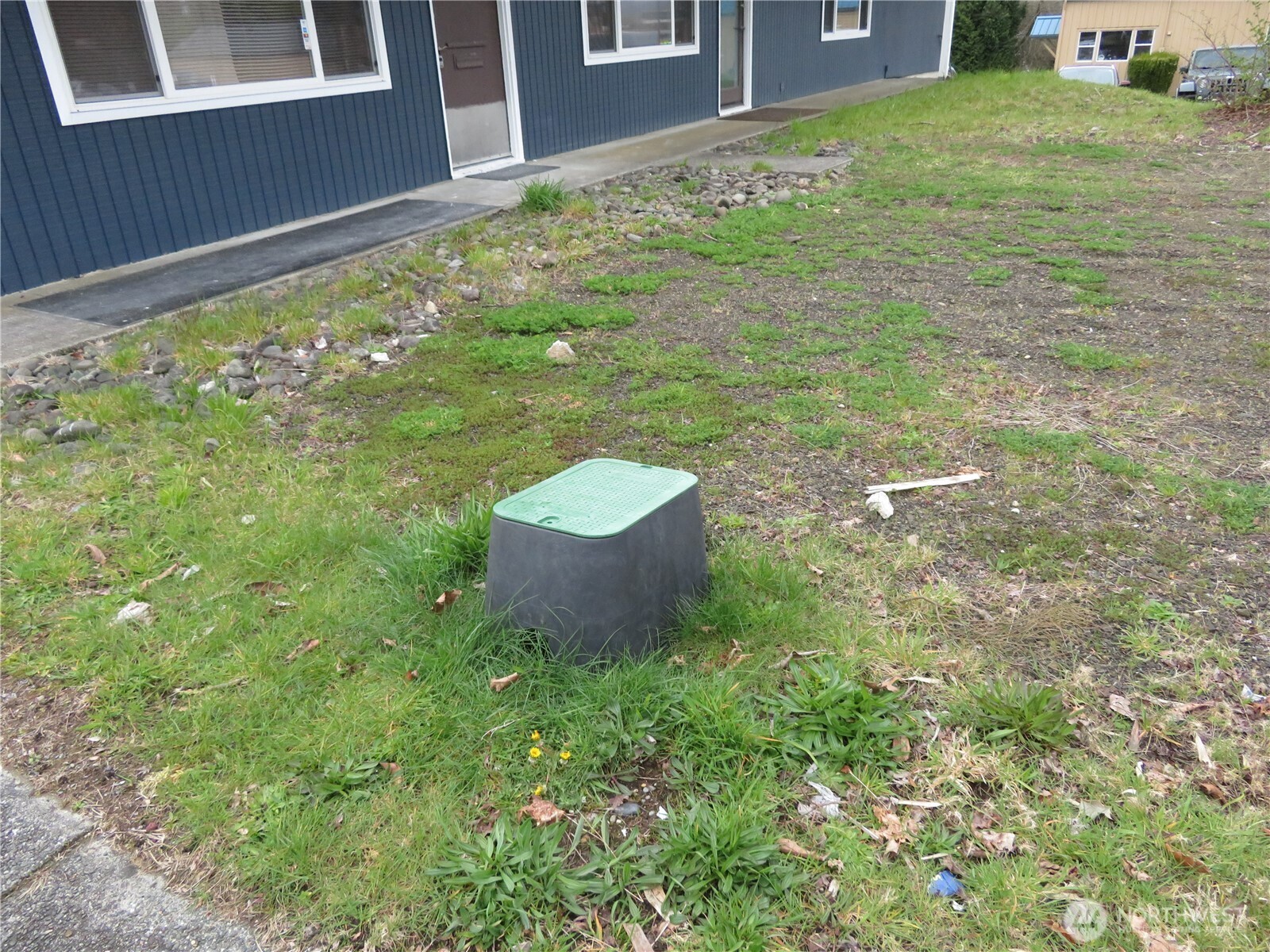 101 E Broadway Avenue Property Photo 12