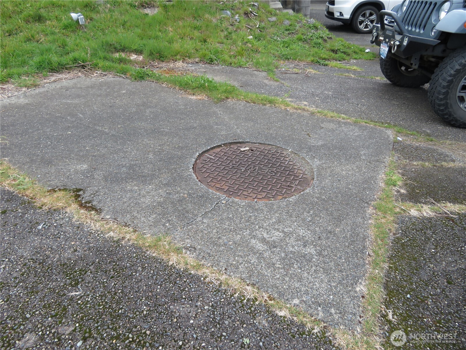 101 E Broadway Avenue Property Photo 13