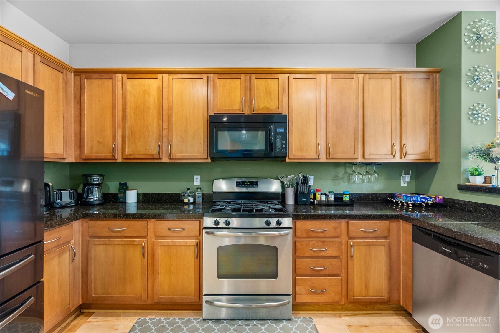 2203 164th Avenue Property Photo 9