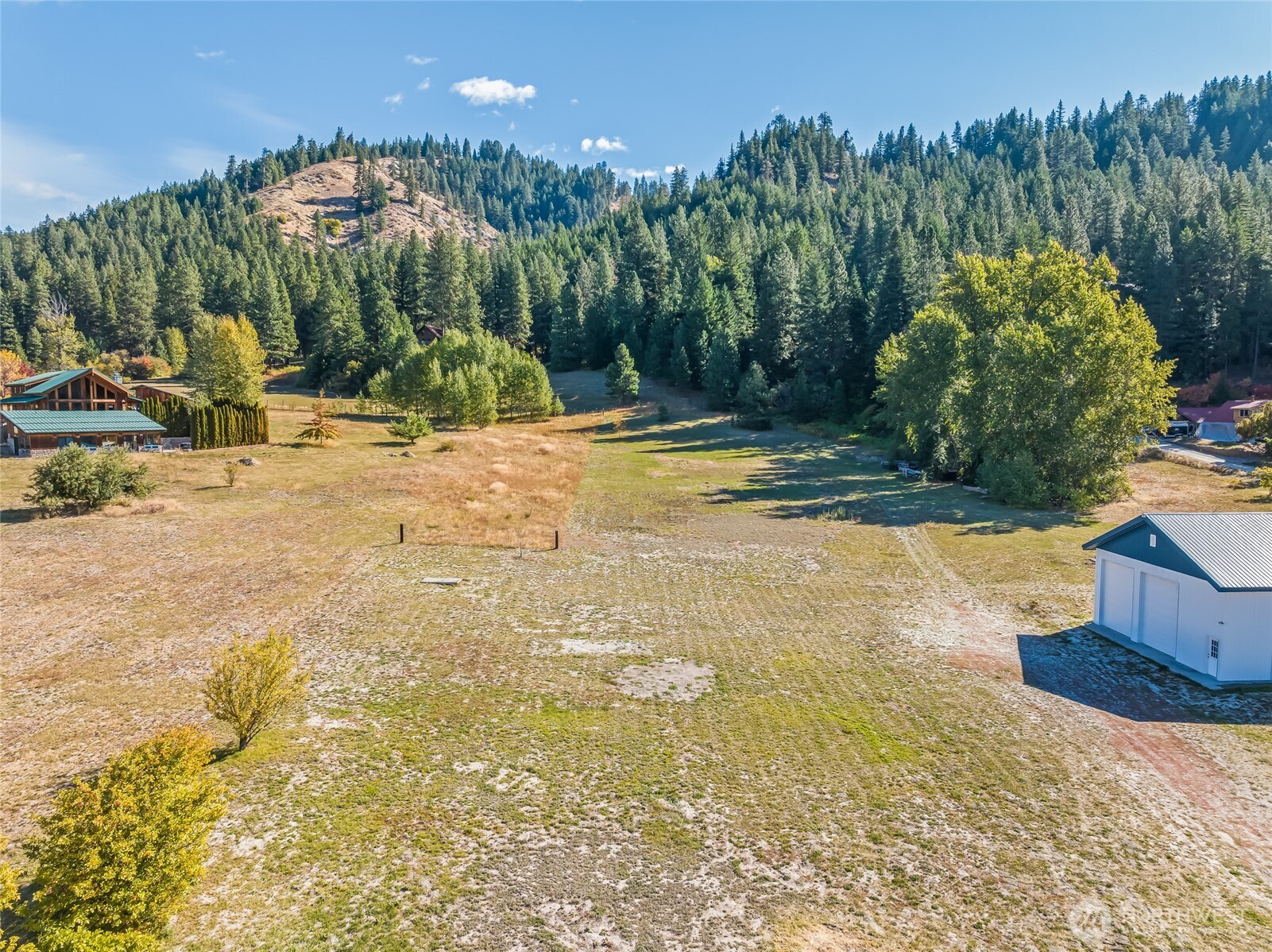 18451 Camp 12 Rd Property Photo 7
