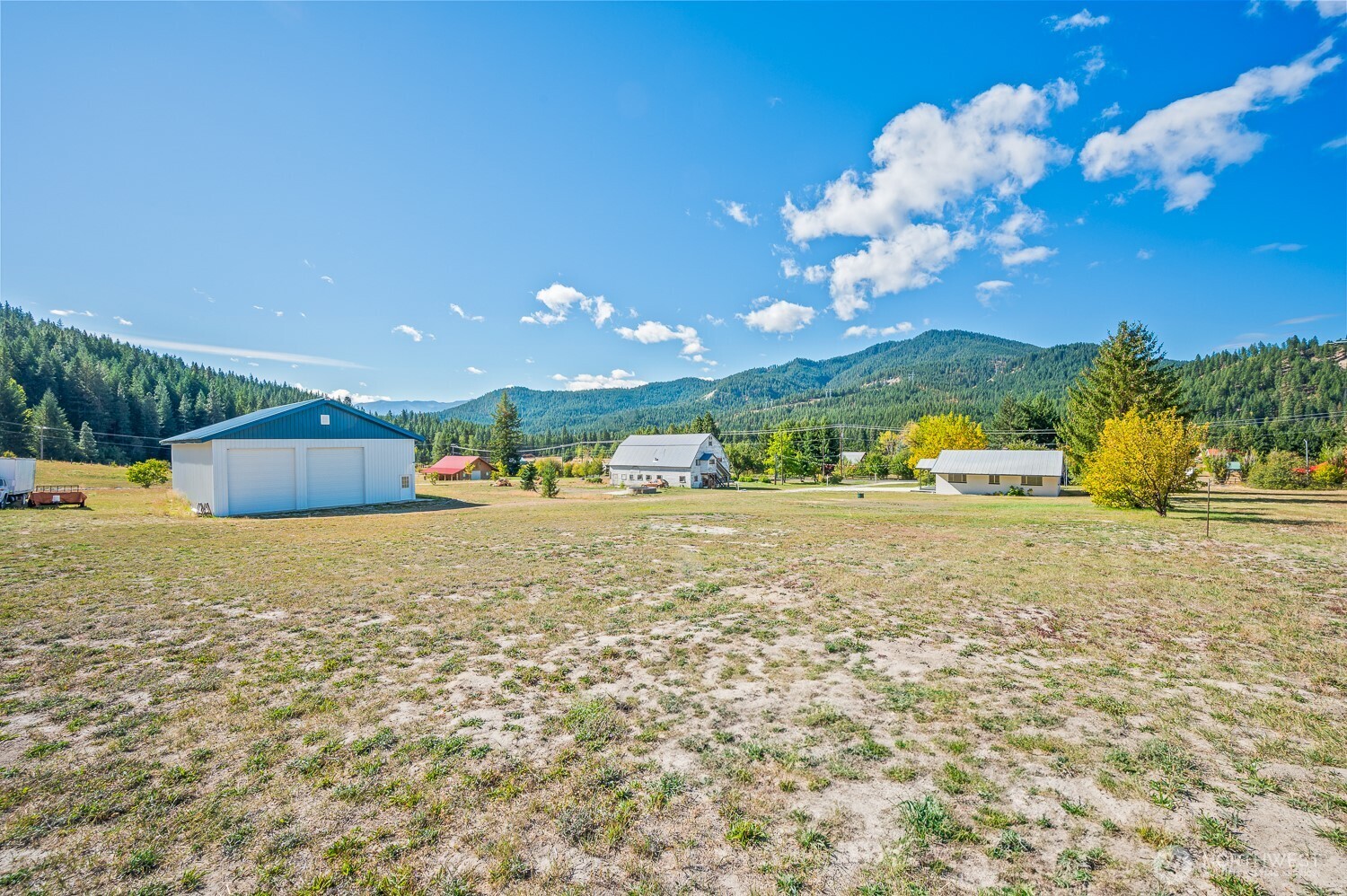 18451 Camp 12 Rd Property Photo 18