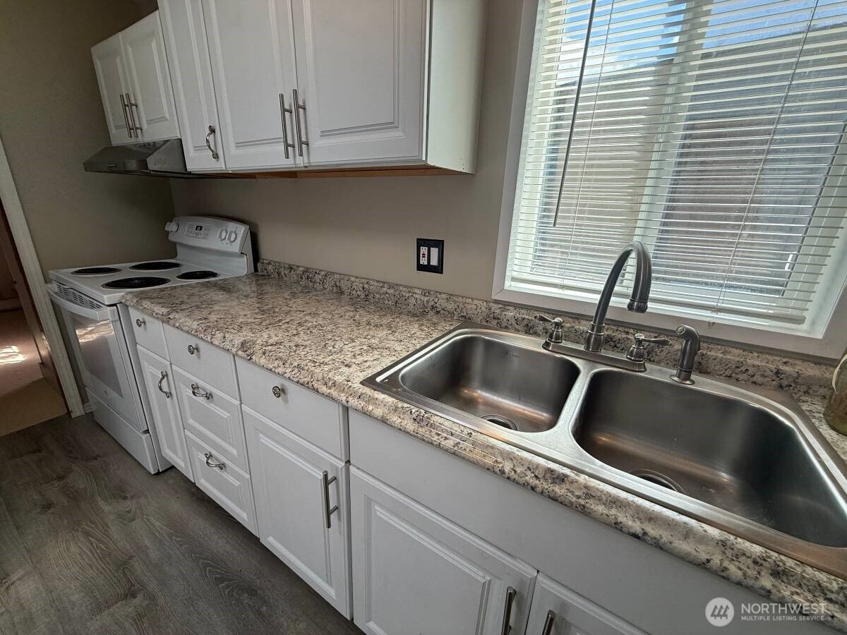 10203 217th Avenue Ct Property Photo 15