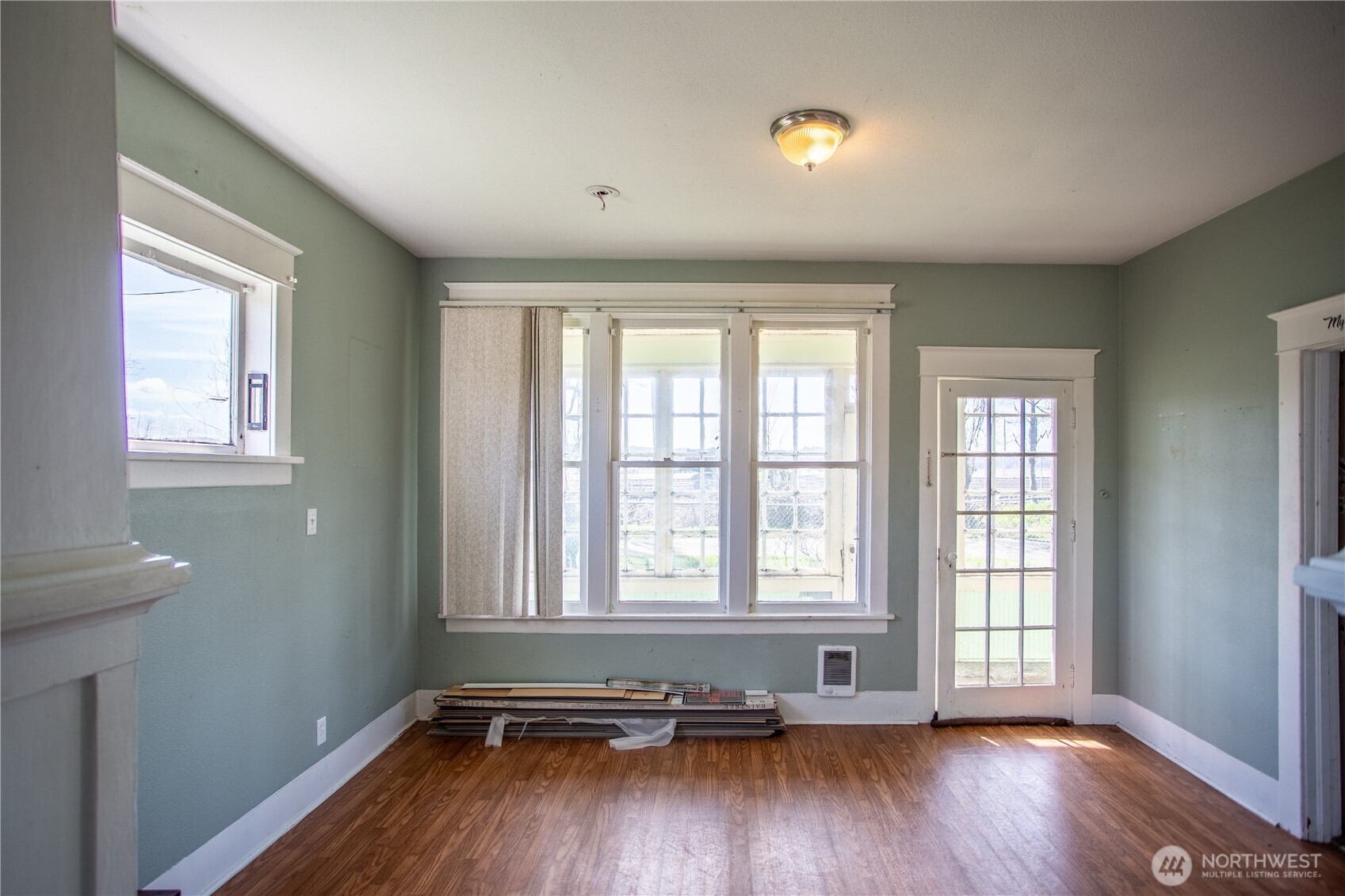1408 1412 Hood Street Property Photo 4