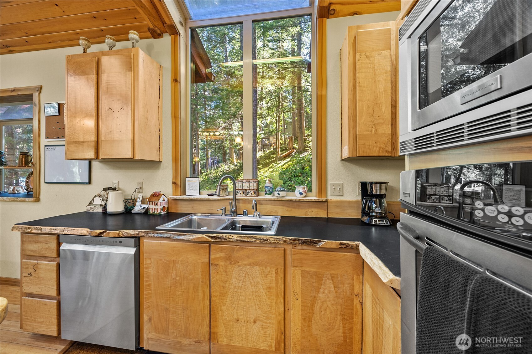 106 Timber Trail Property Photo 14