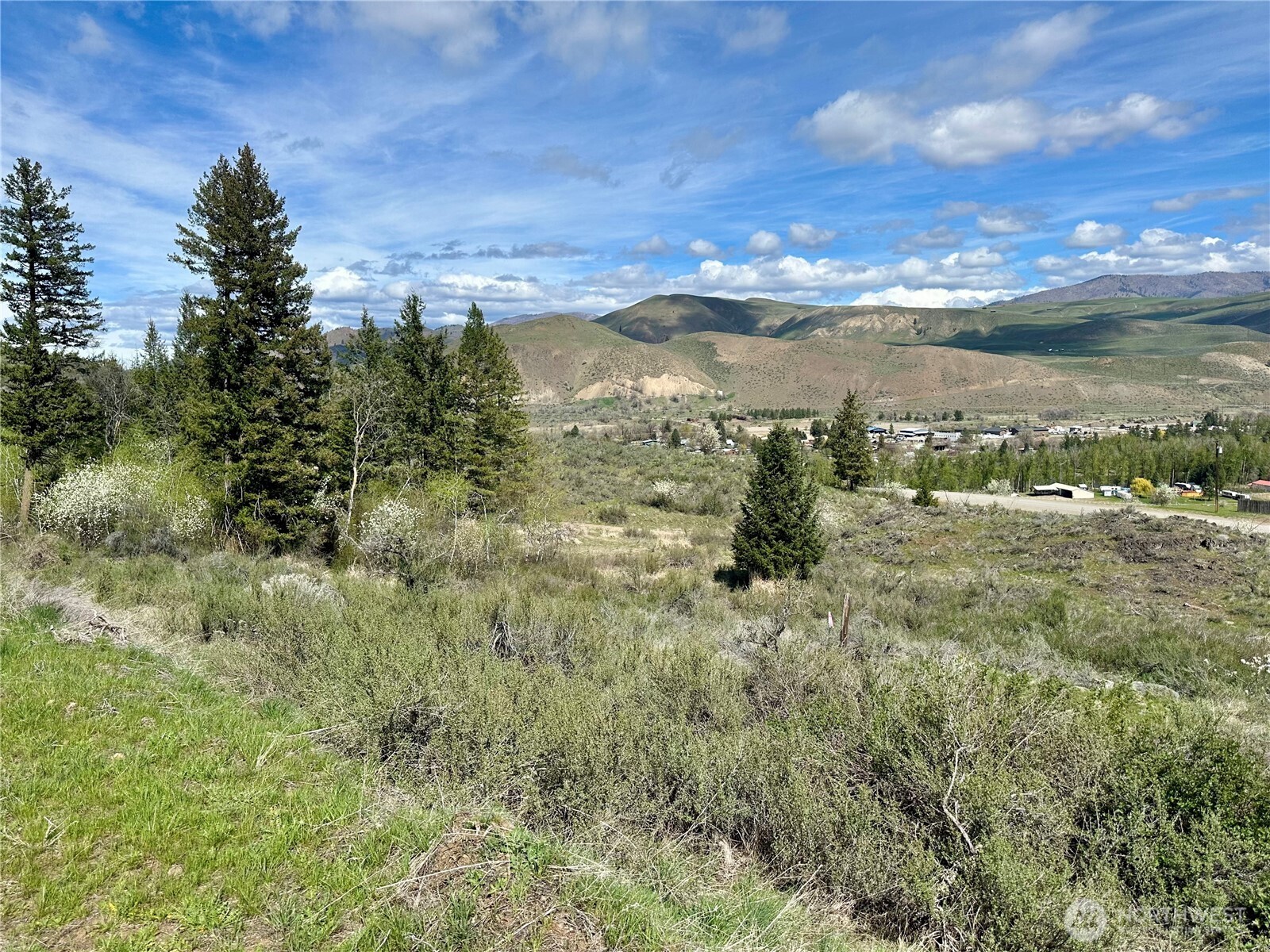 2 X Alder Road Property Photo 4