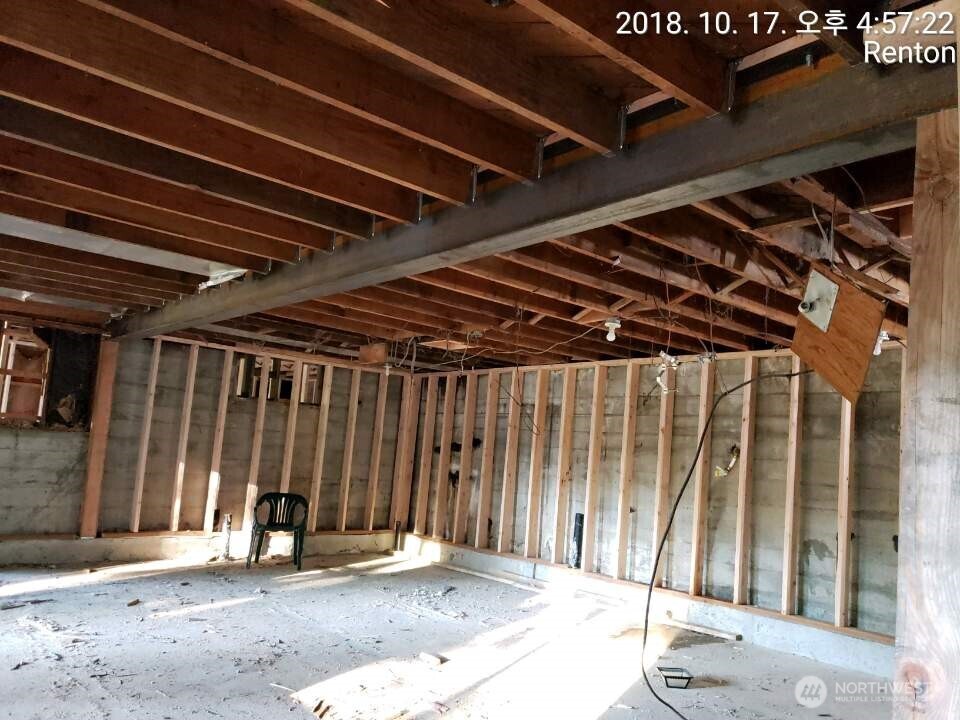 14411 200th Avenue Property Photo 7