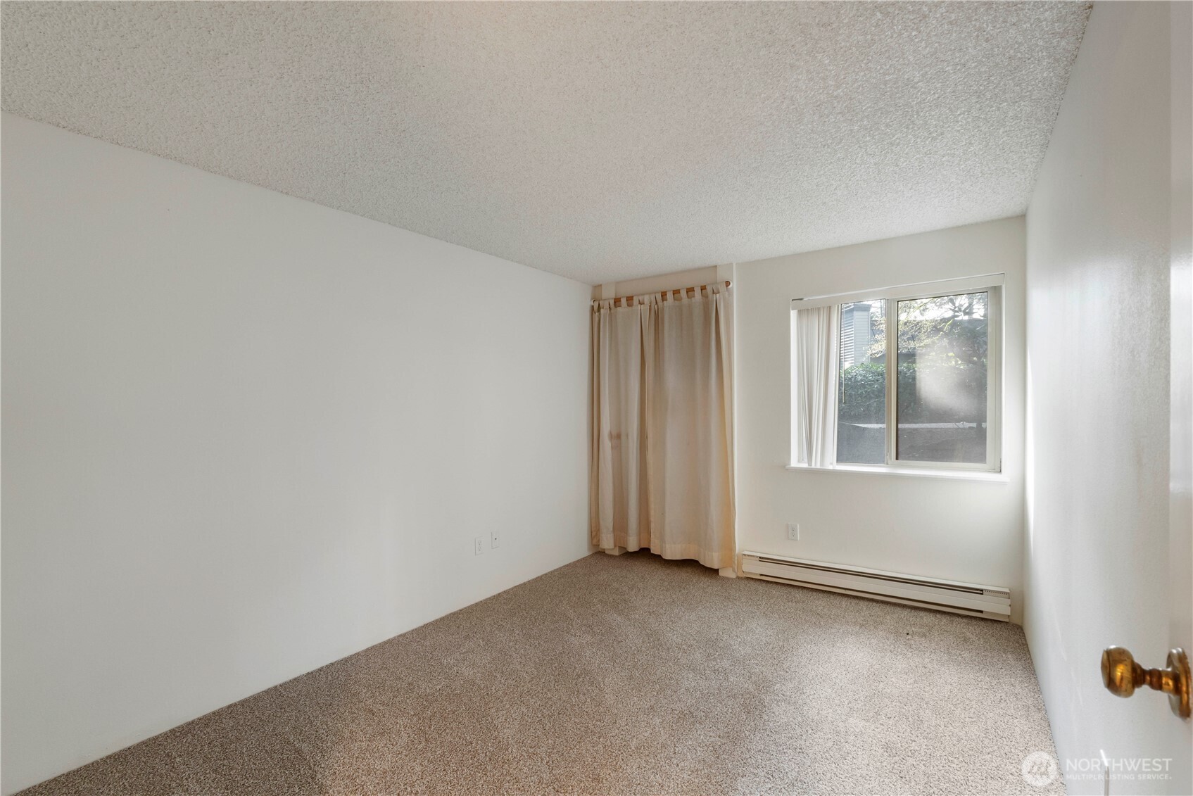 8501 Zircon Drive D56 Property Photo 10
