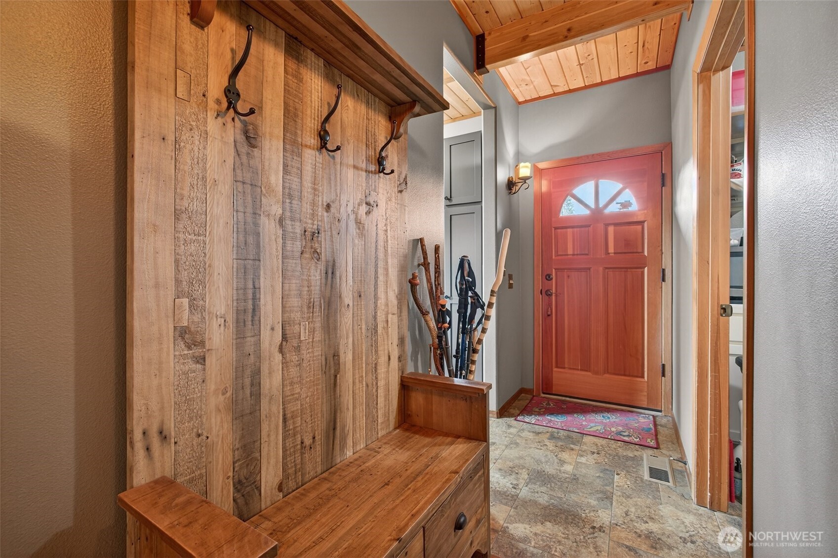 20701 Pelton Place Property Photo 5