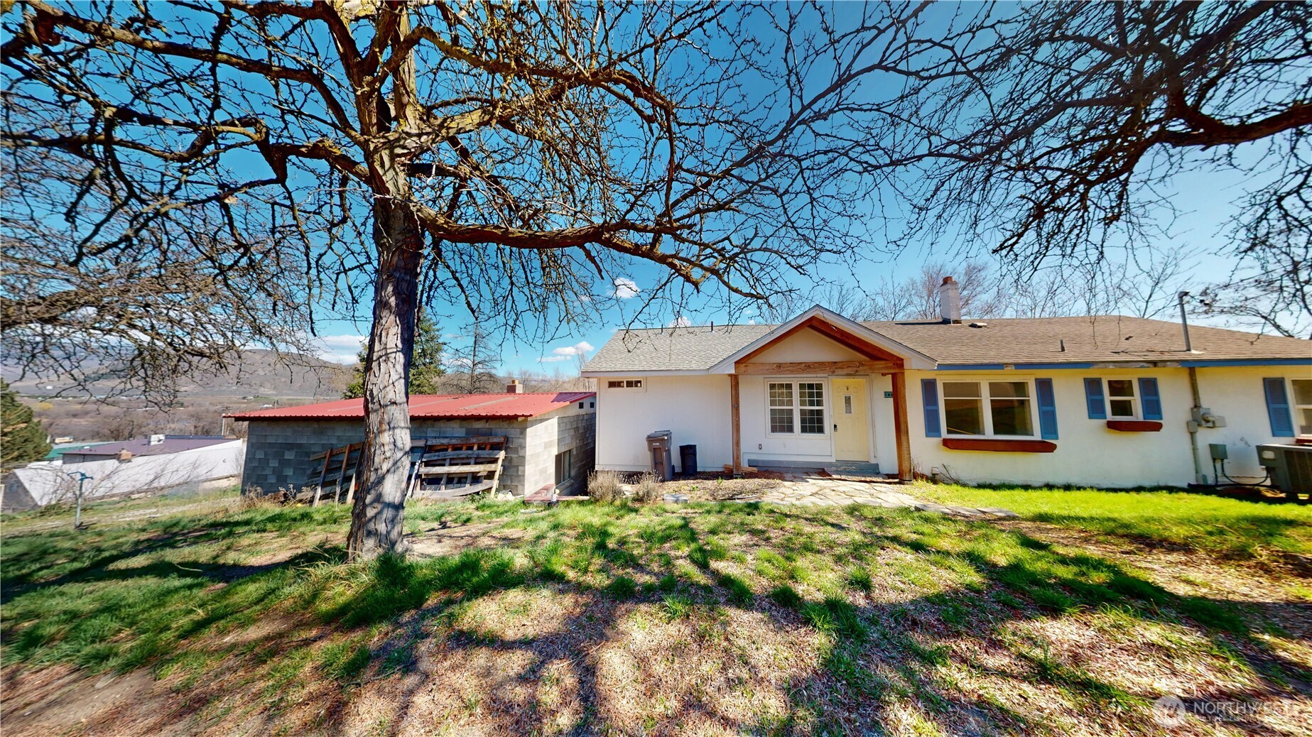 1803 Juniper Property Photo 1