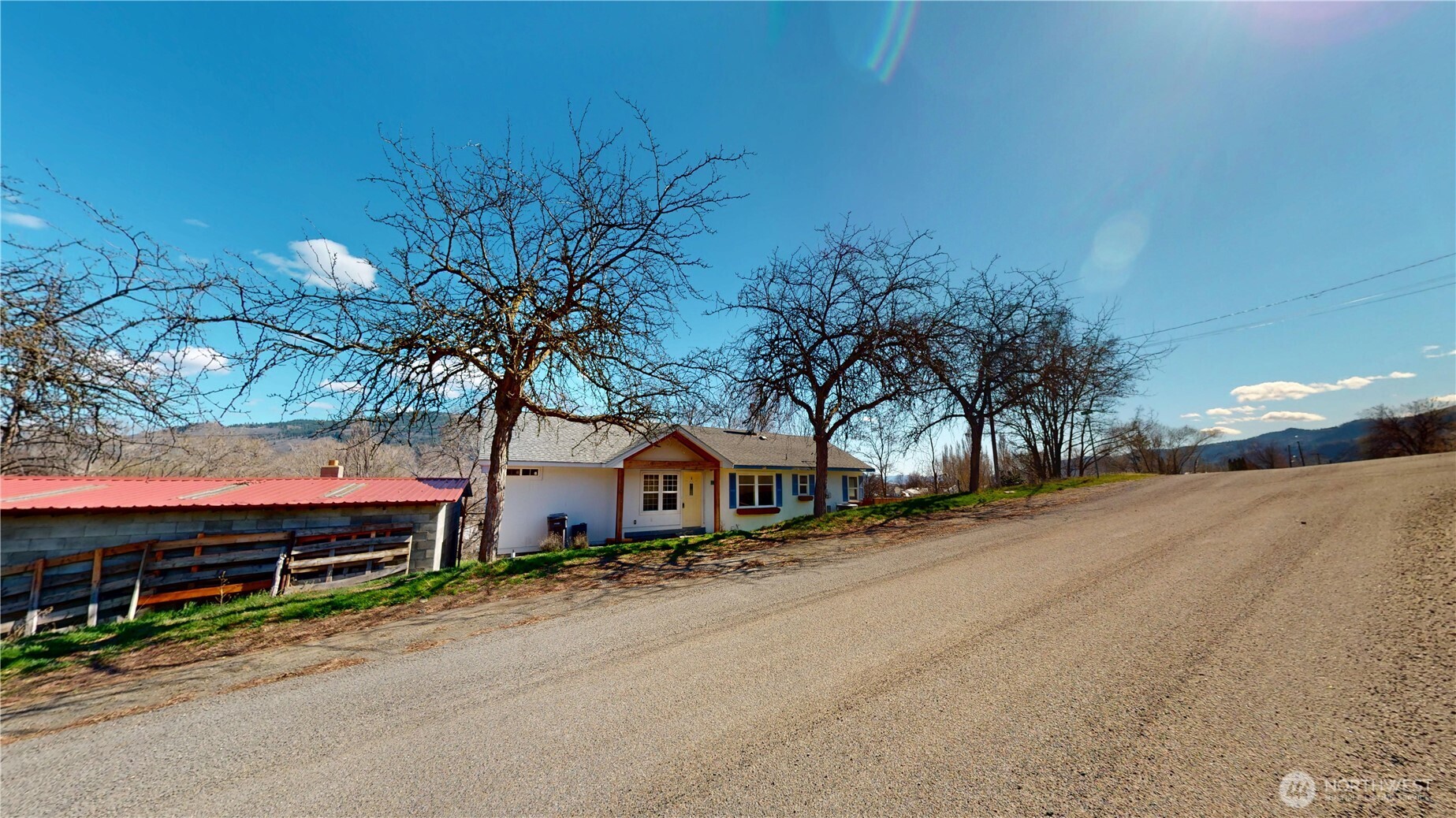 1803 Juniper Property Photo 3