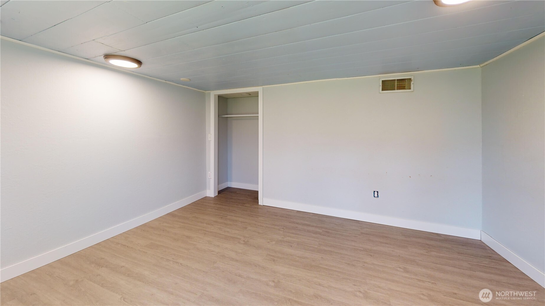 1803 Juniper Property Photo 9