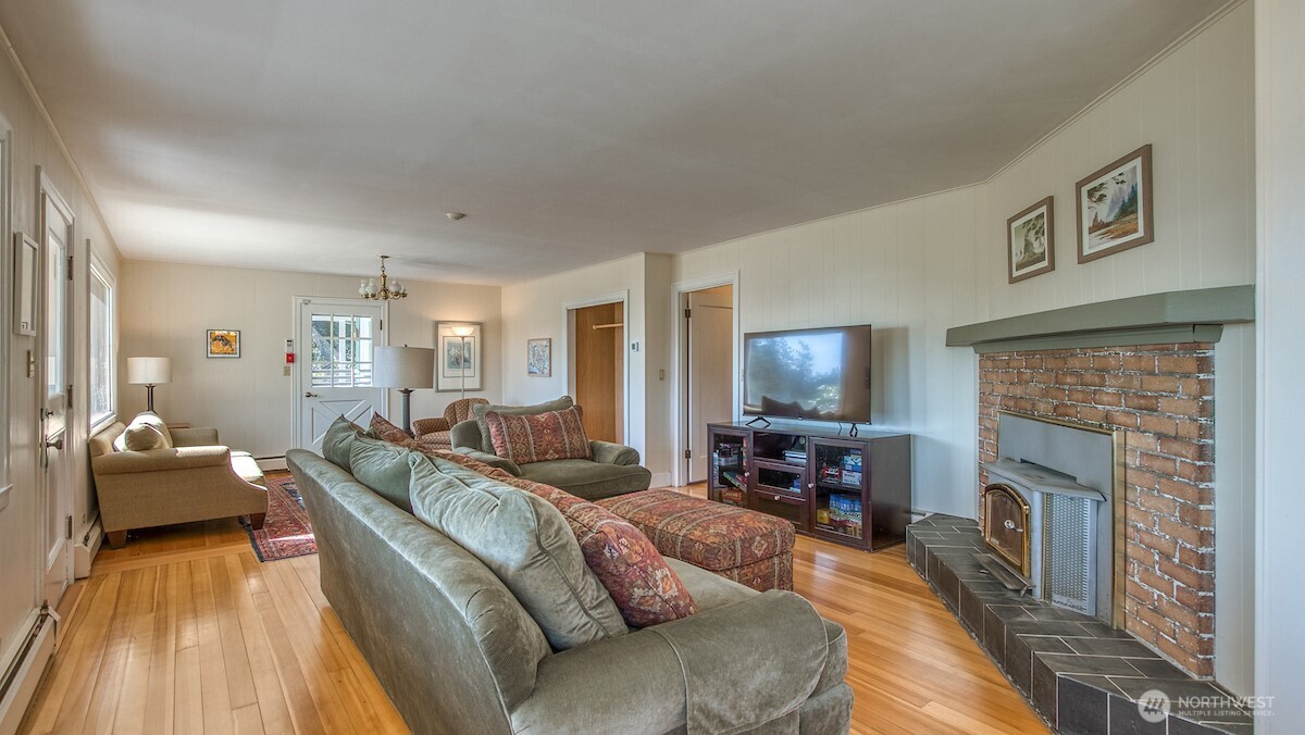 445 Point Lawrence Road Property Photo 8