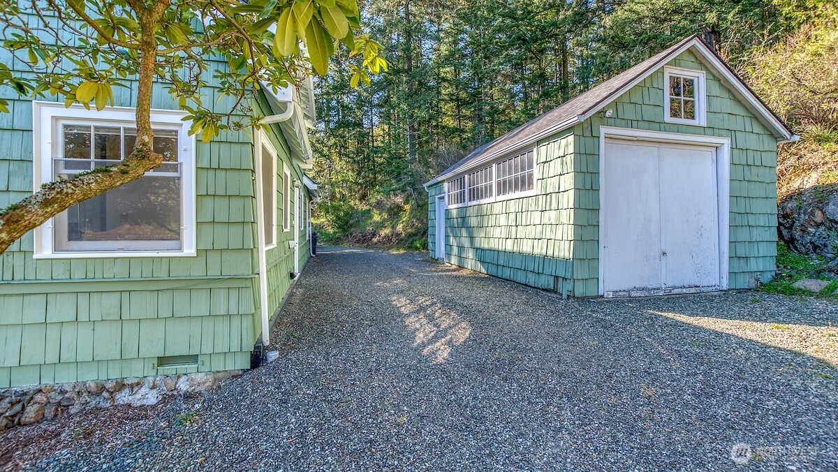 445 Point Lawrence Road Property Photo 33