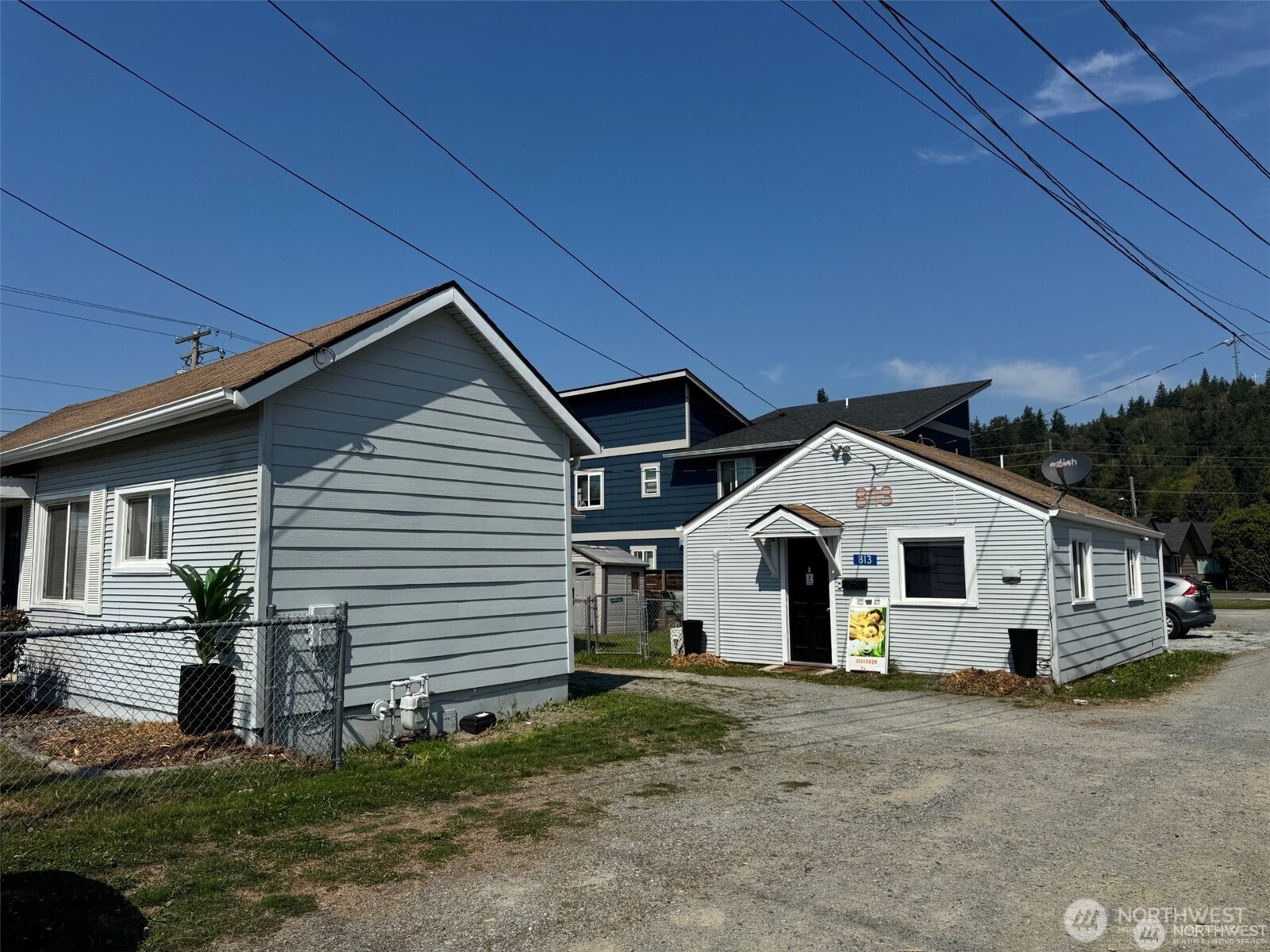 811 & 813 E Fairhaven Avenue Property Photo 3