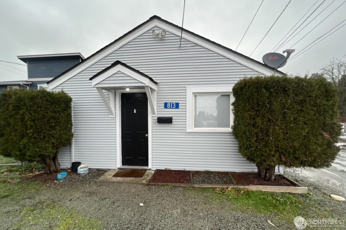 811 & 813 E Fairhaven Avenue Property Photo 5