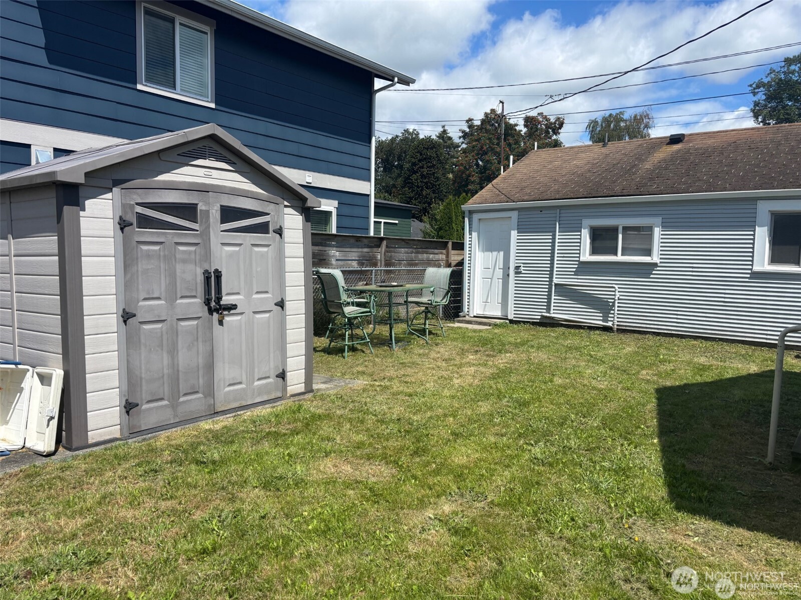 811 & 813 E Fairhaven Avenue Property Photo 8