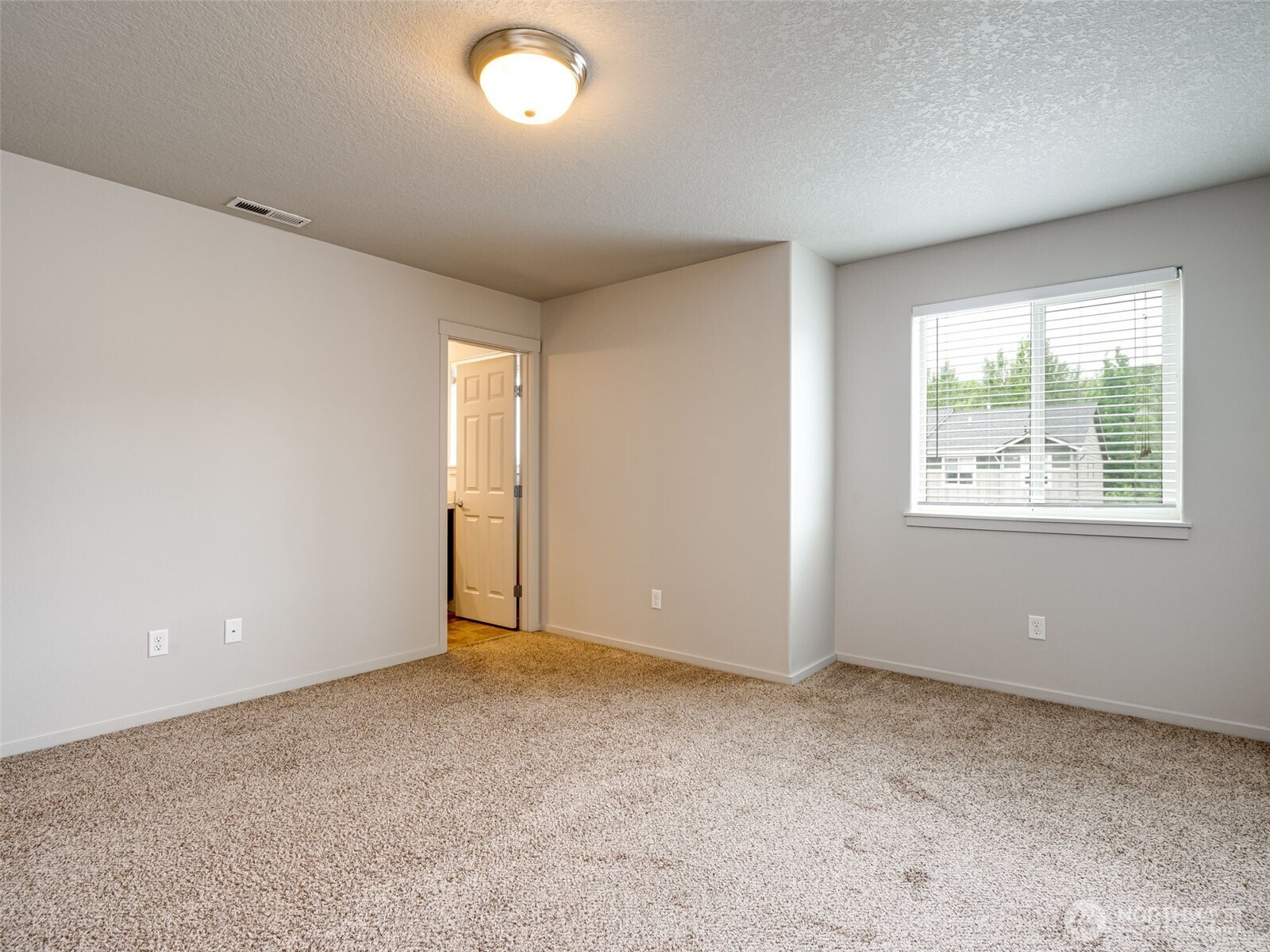 1427 Ne 83rd Drive Property Photo 19