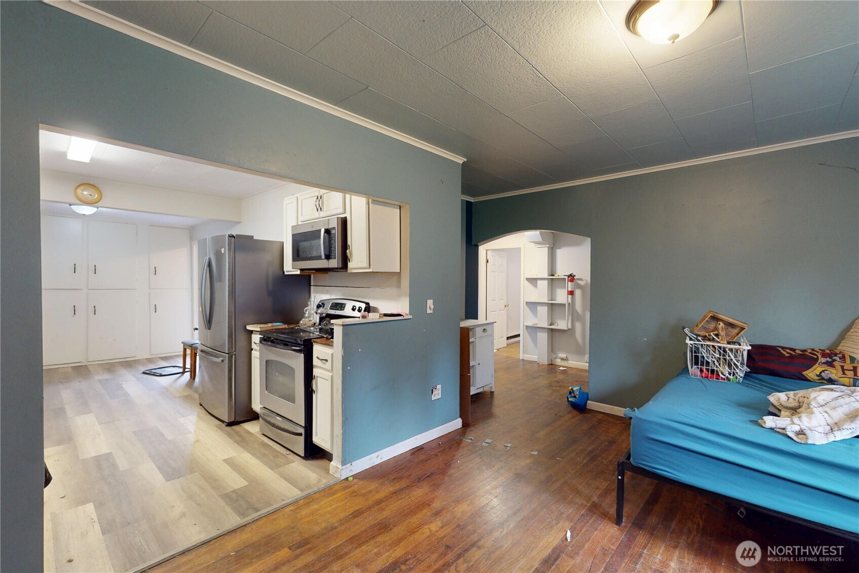 1516 Riddell Street Property Photo 2