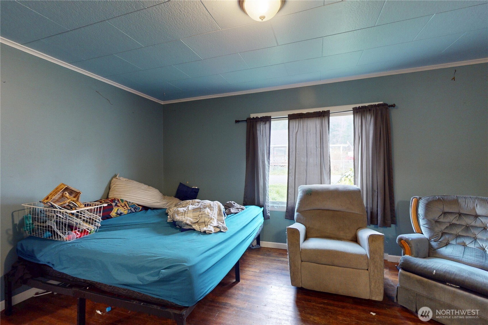 1516 Riddell Street Property Photo 3