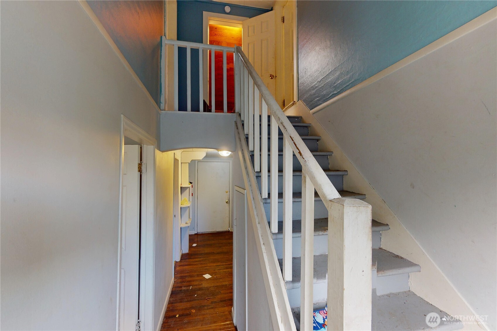 1516 Riddell Street Property Photo 18