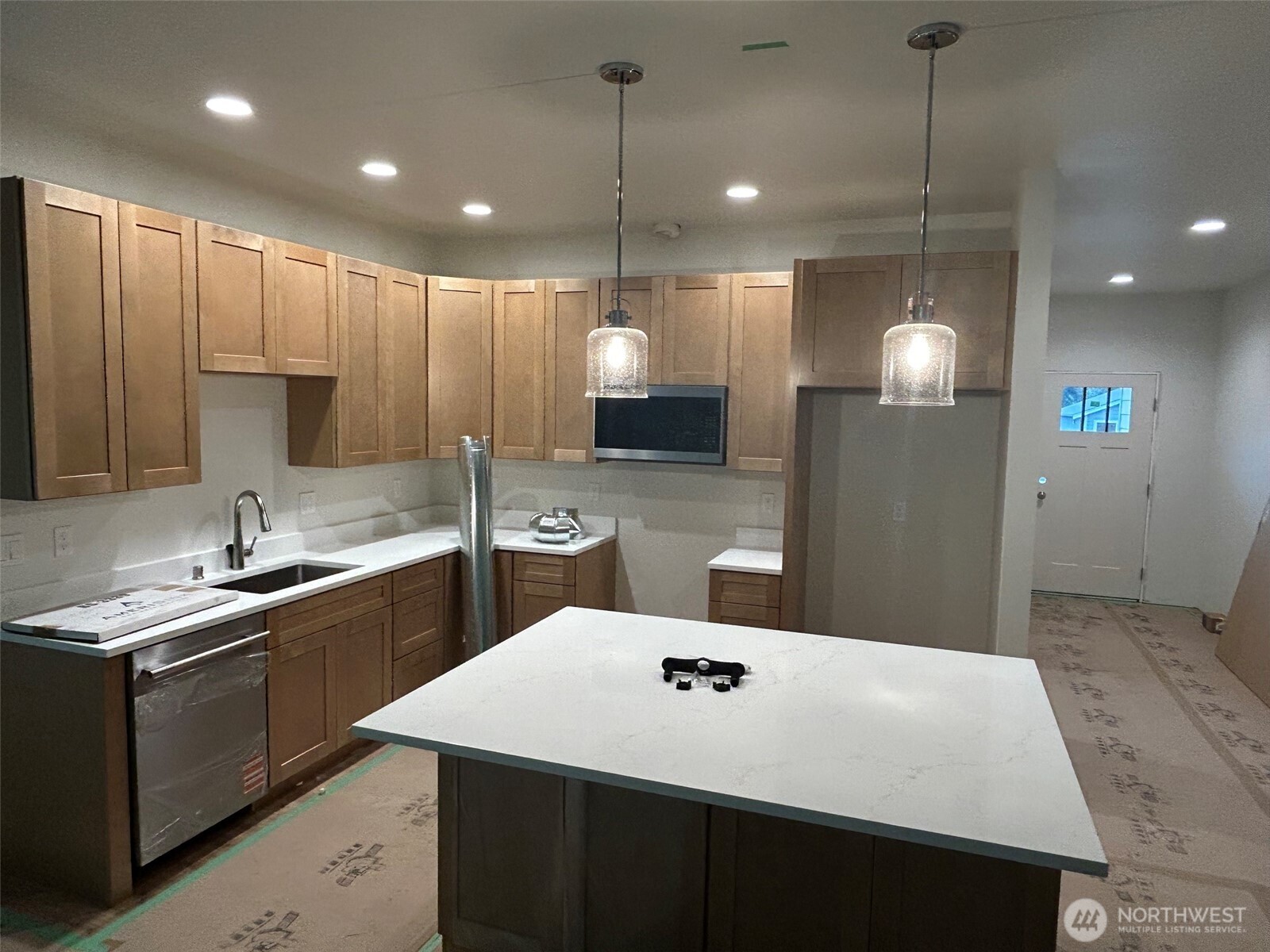 1806 Twin Oaks Lane Property Photo 3