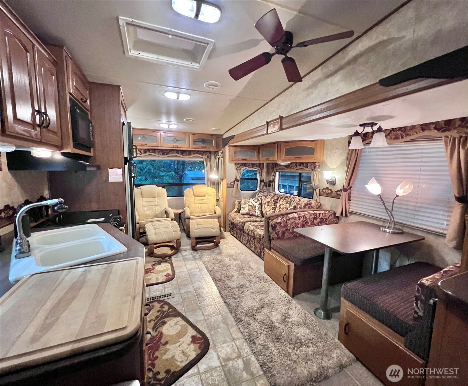 240 Shinn Canyon Drive Property Photo 14