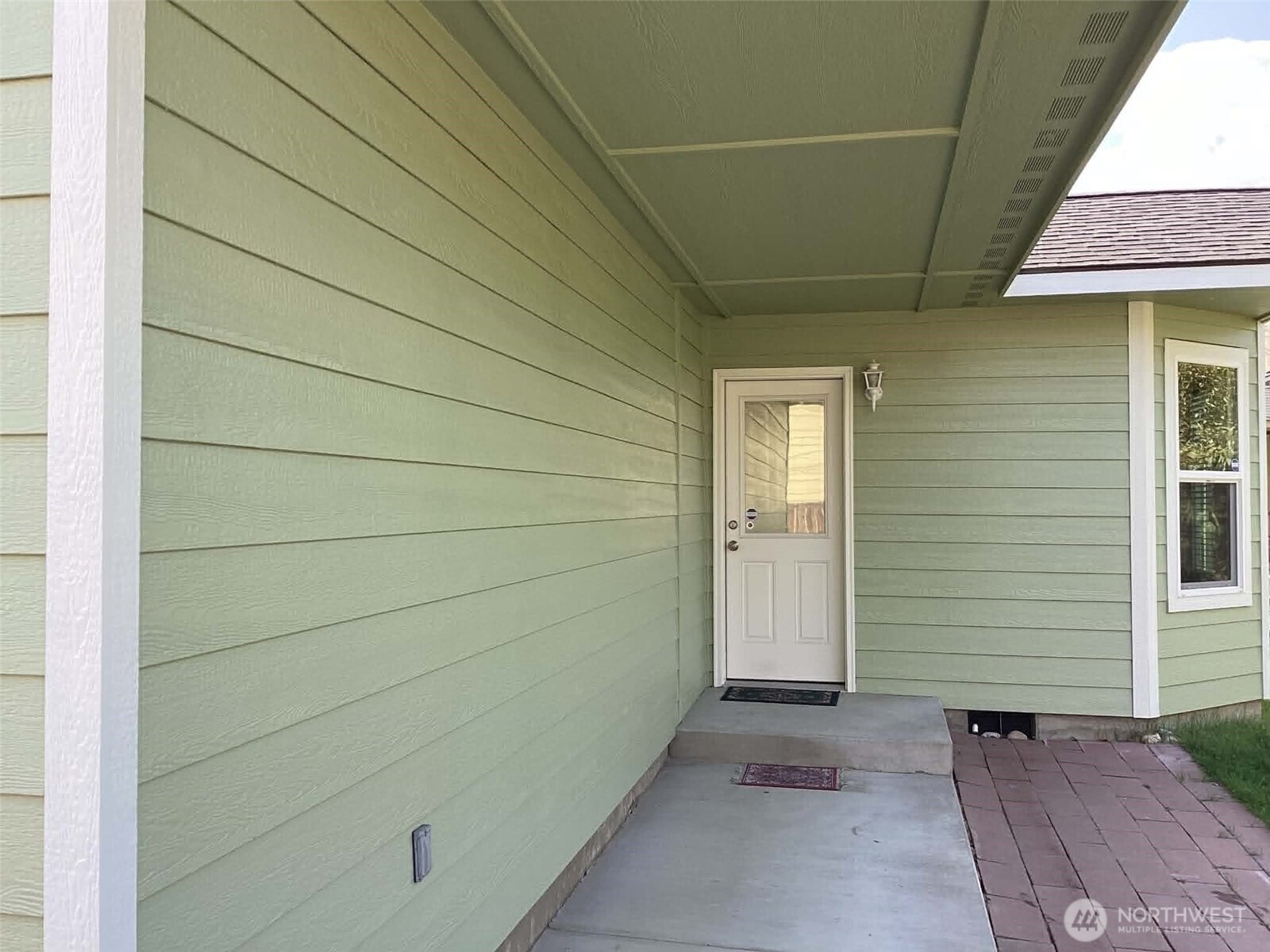 1010 Crest Loop Property Photo 15