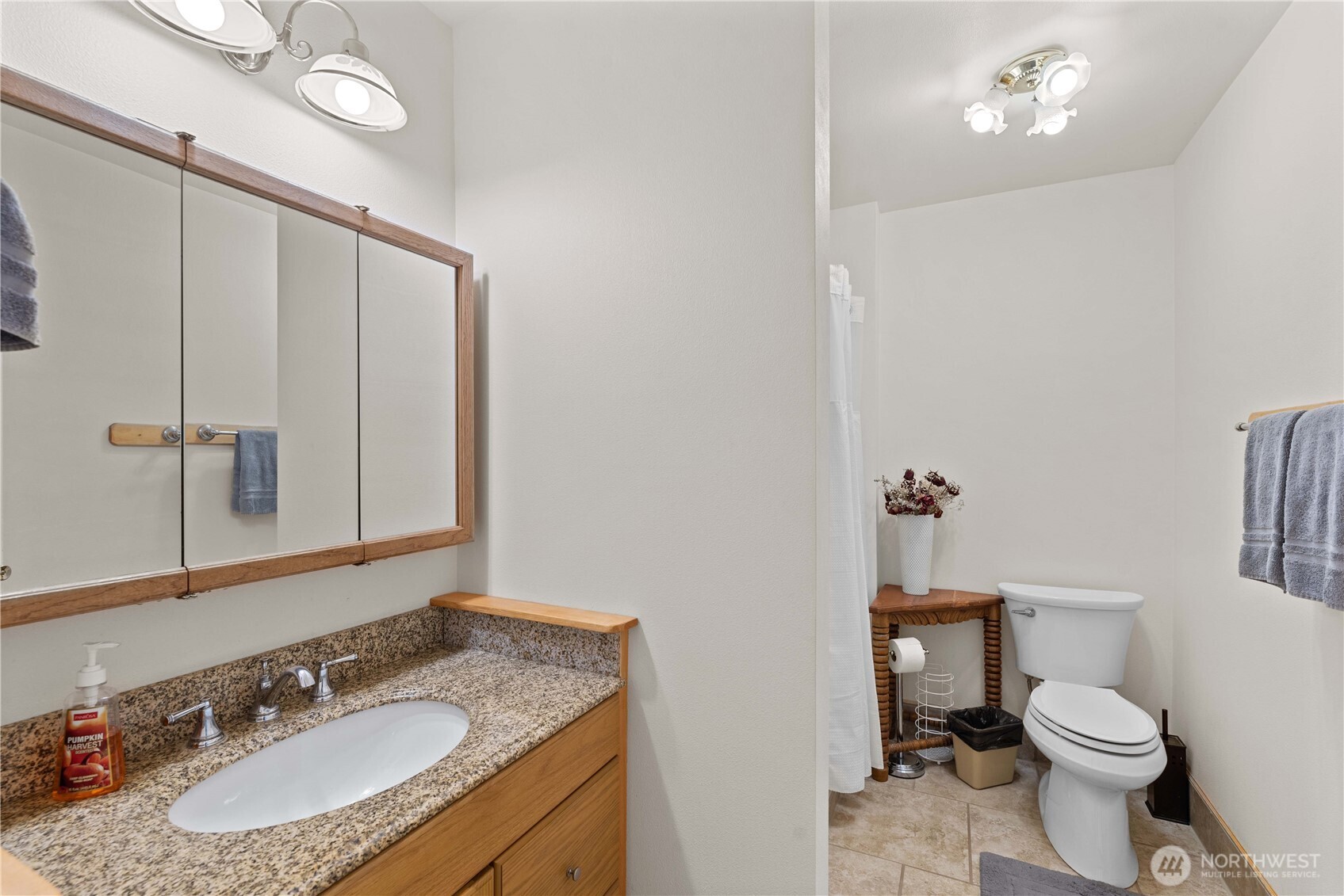 1010 Crest Loop Property Photo 28