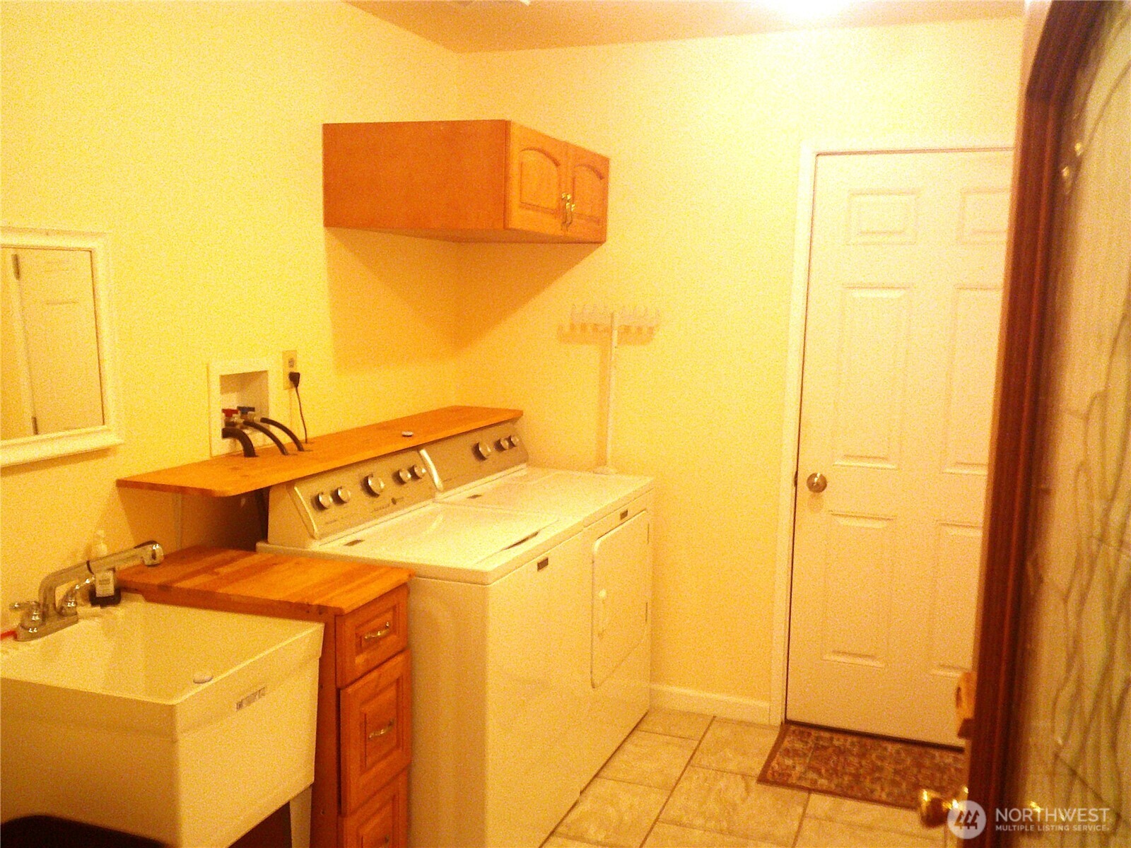 1010 Crest Loop Property Photo 38