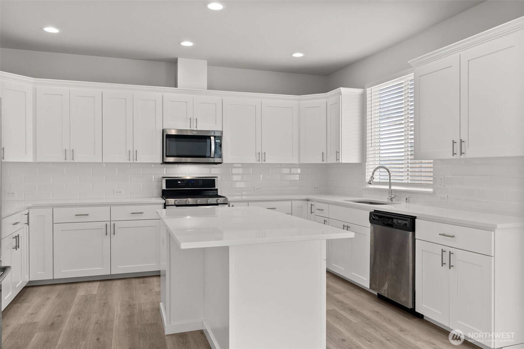 9116 Carlos Way Property Photo 16