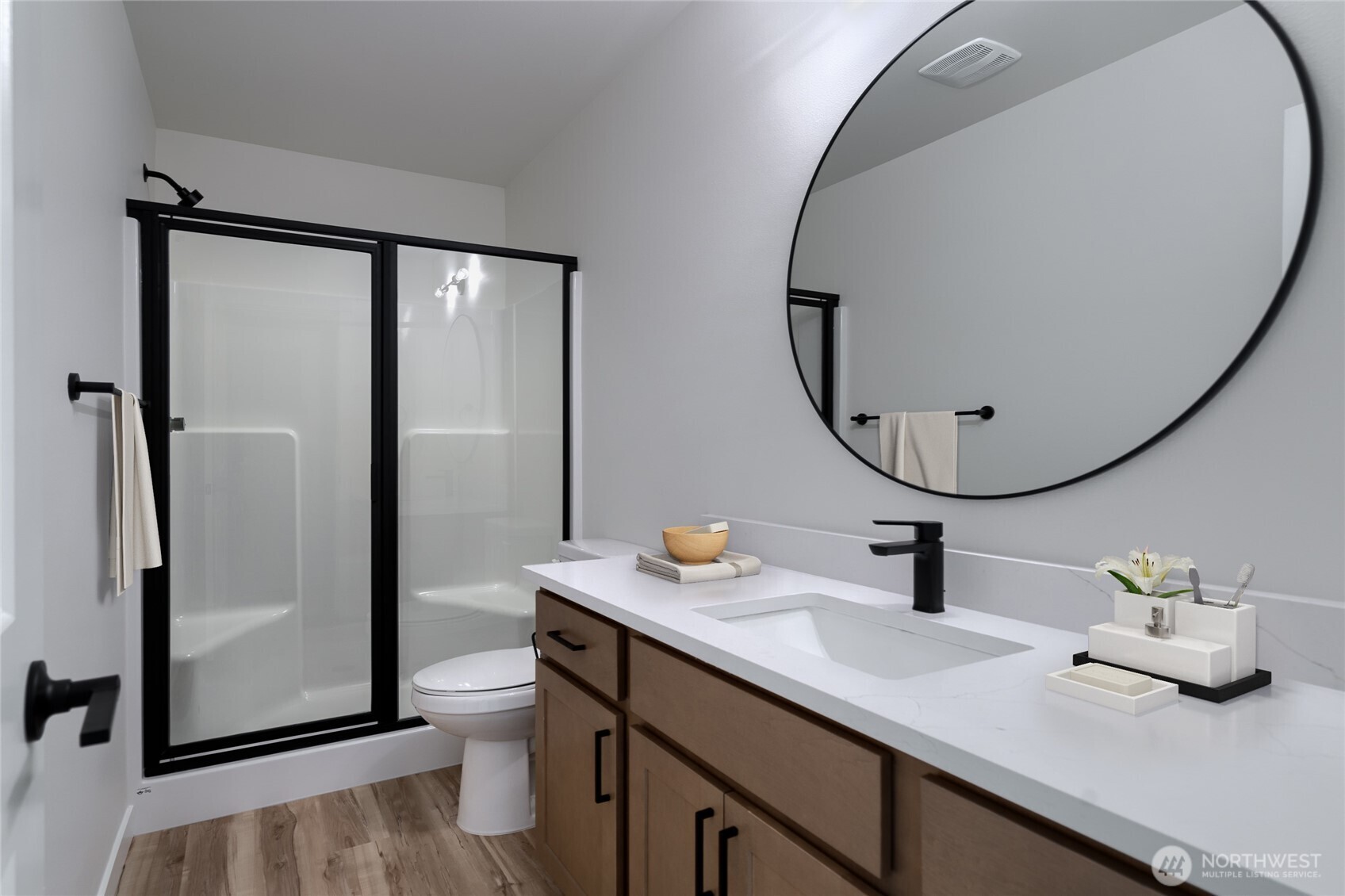 388 Polska Street Property Photo 10