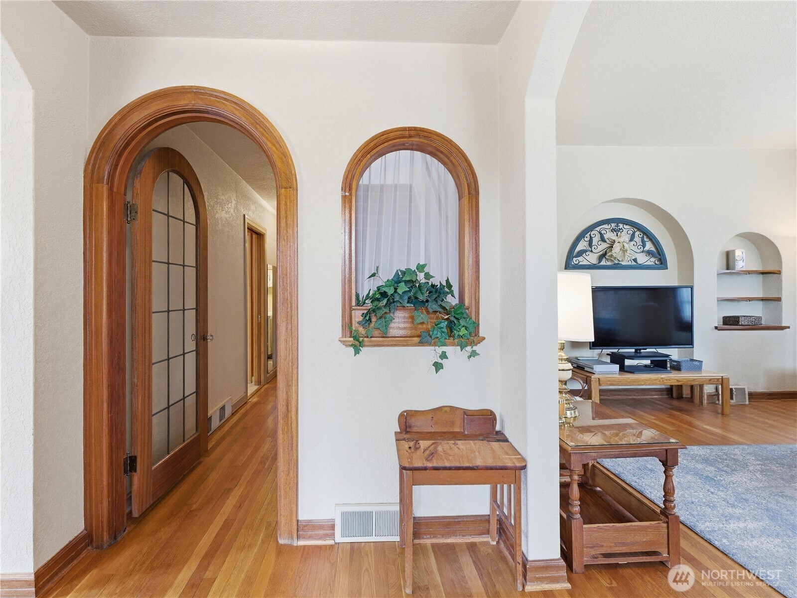 106 N Franklin Avenue Property Photo 4