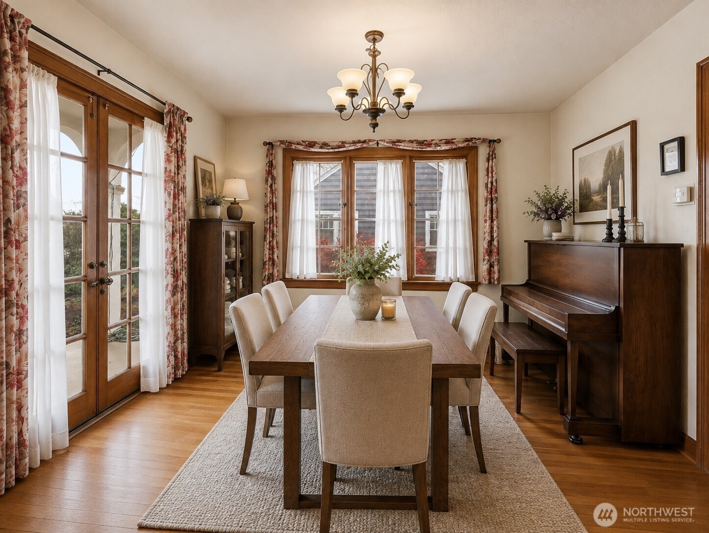 106 N Franklin Avenue Property Photo 6